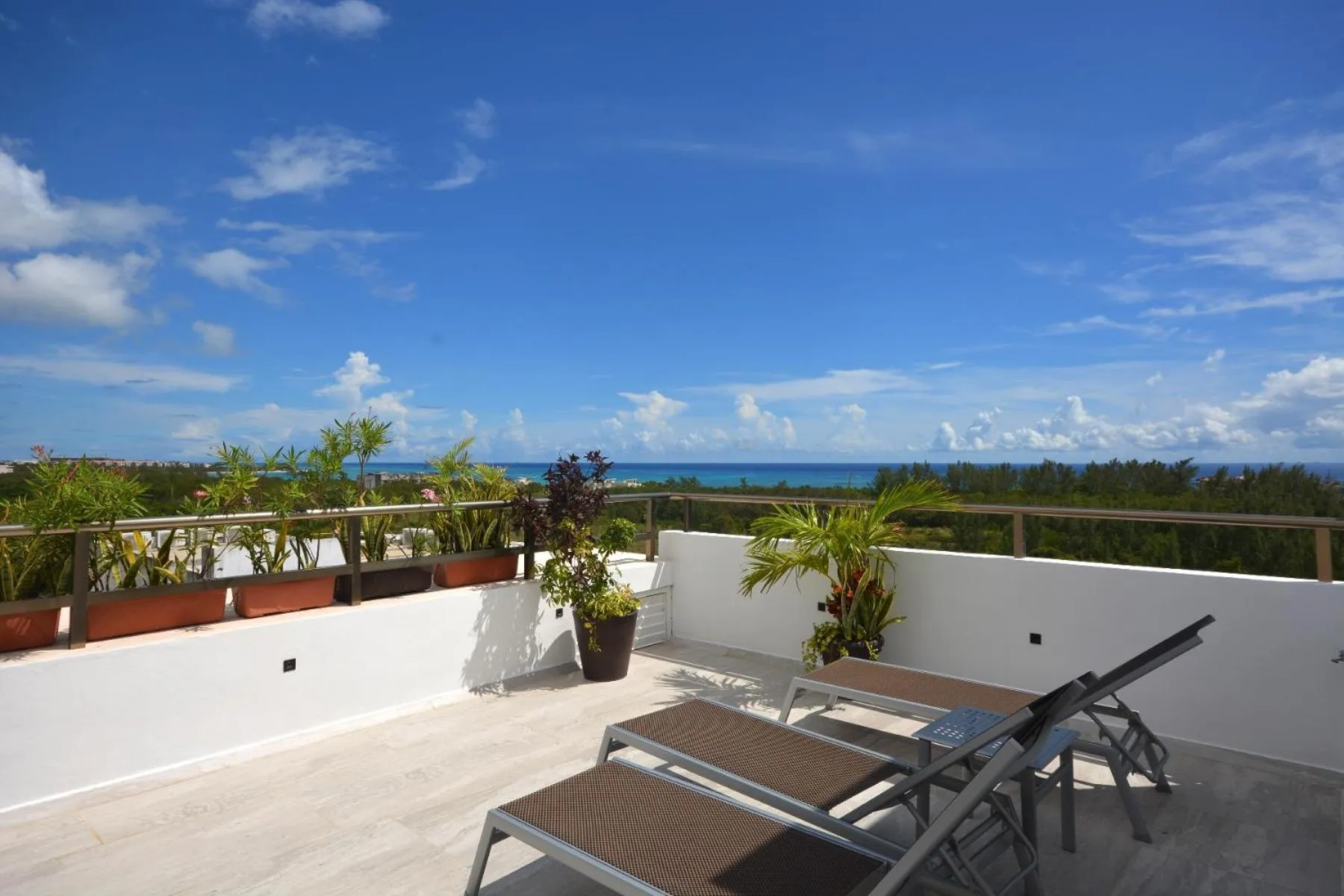 Balcony/Terrace in MAYAN MONK Suites