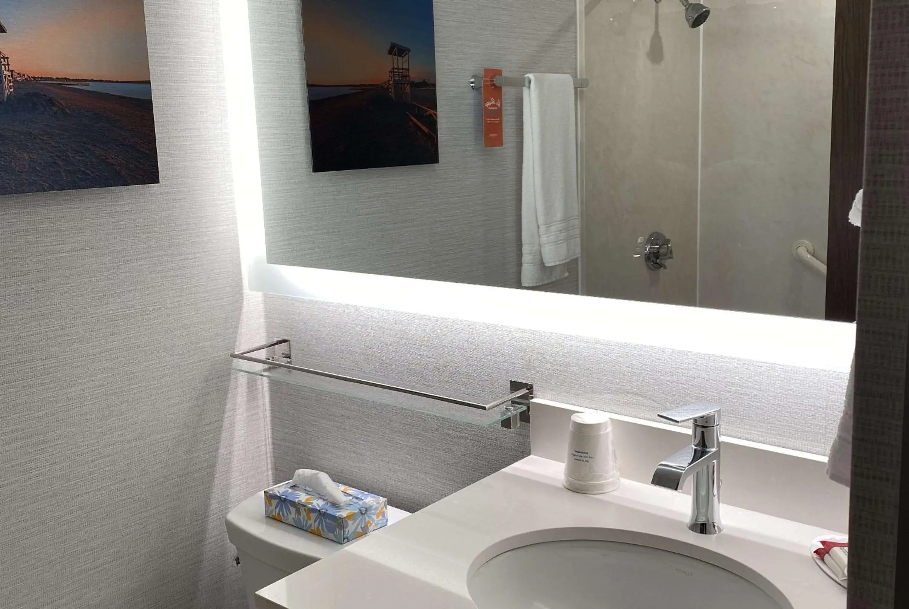 Howard Johnson by Wyndham Middletown Newport Area Howard Johnson by Wyndham Middletown Newport Area