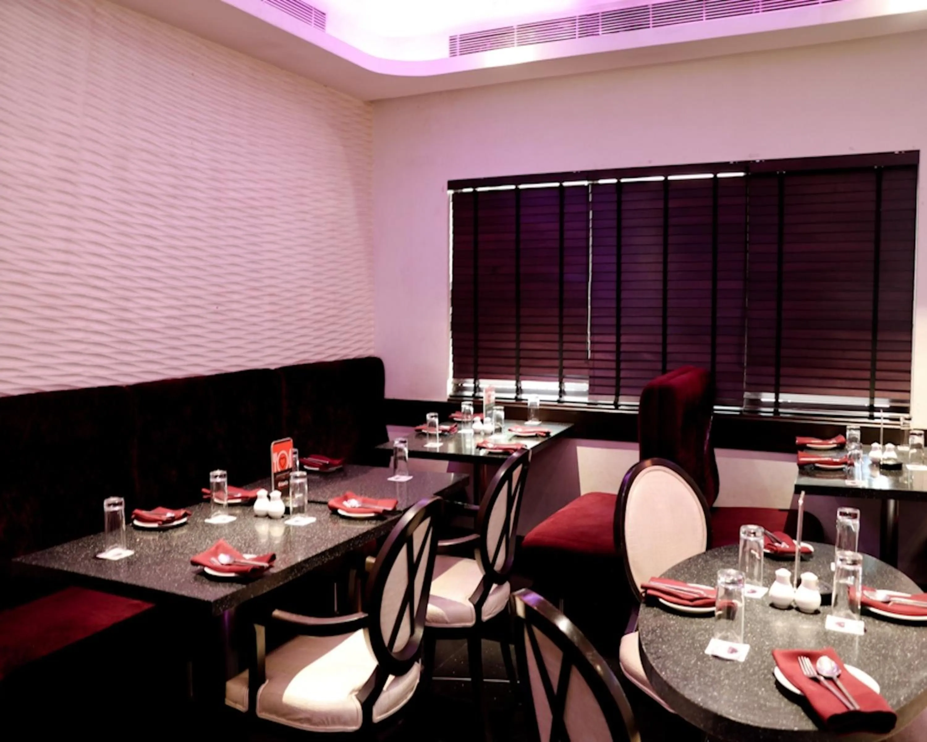 Restaurant/places to eat in The Waterfront Shaw Lavasa