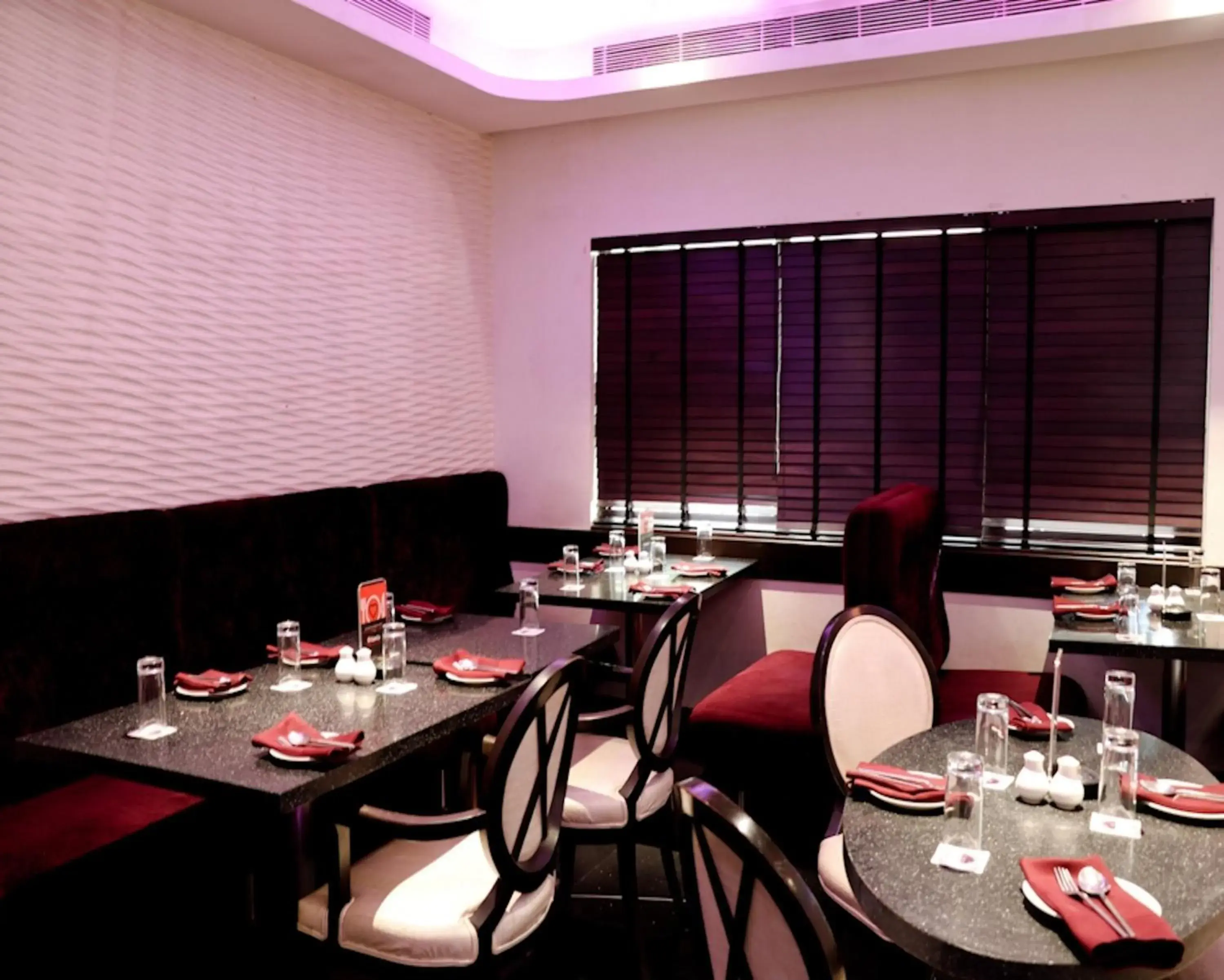 Restaurant/places to eat in The Waterfront Shaw Lavasa Restaurant/places to eat in The Waterfront Shaw Lavasa