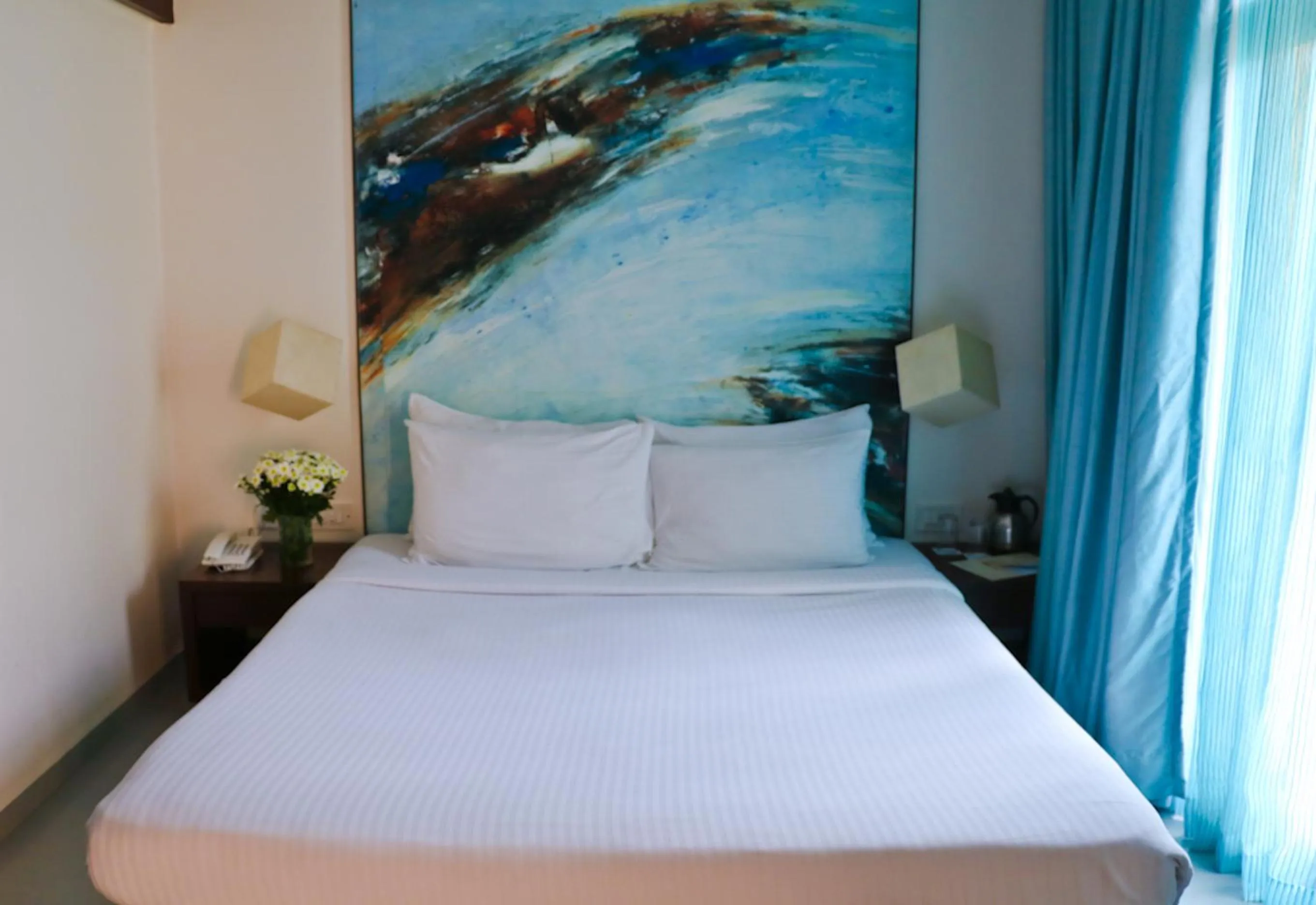 Bedroom, Bed in The Waterfront Shaw Lavasa