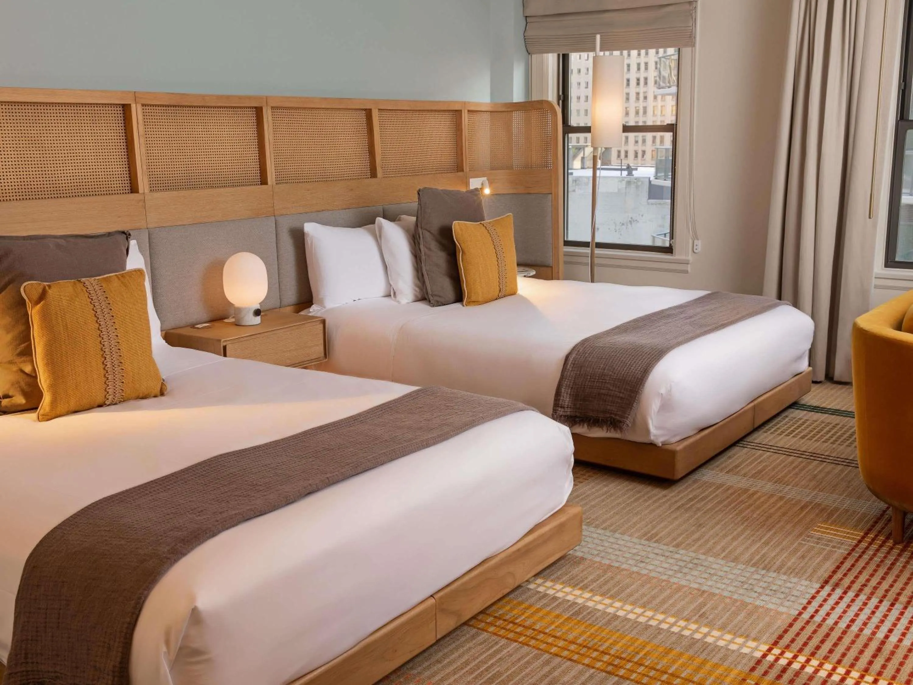 Bedroom, Bed in Ändra Hotel Seattle - MGallery Collection