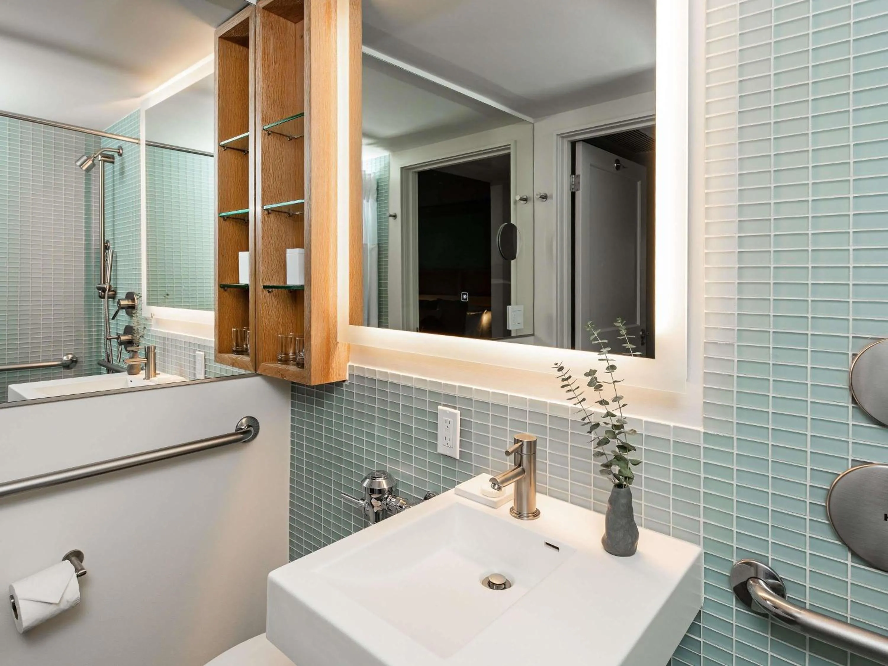 Bedroom in Ändra Hotel Seattle - MGallery Collection