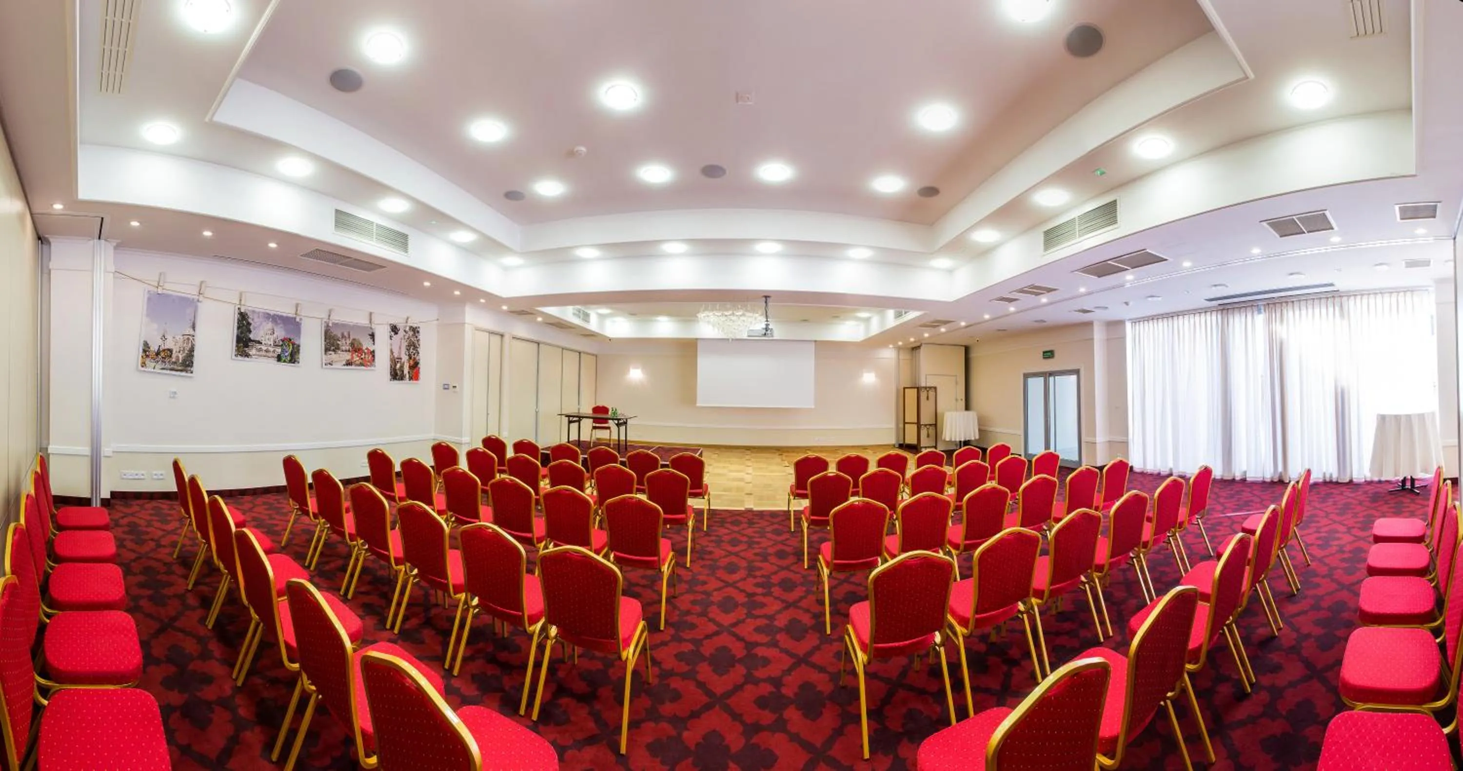 Banquet/Function facilities in Hotel Willa Hueta