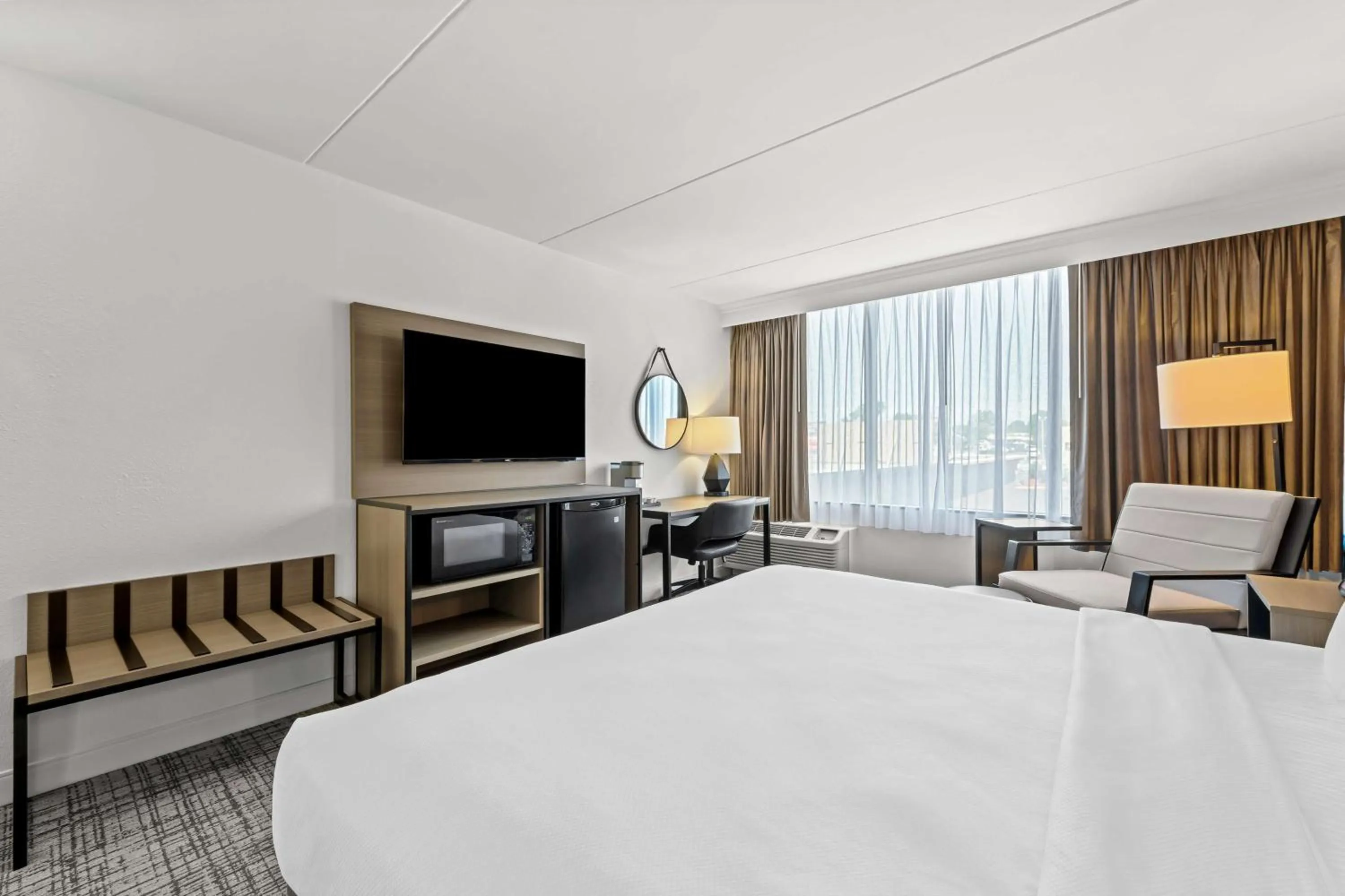 Bedroom, Bed in Best Western Plus Lower South End