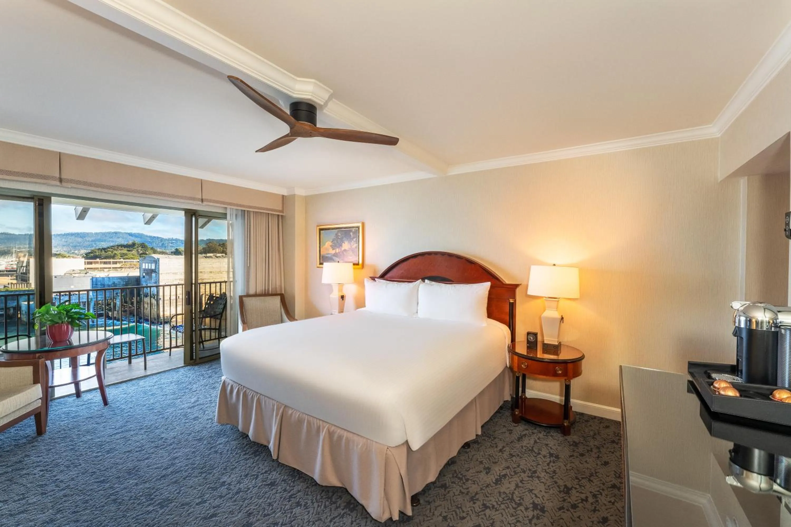 Bedroom, Bed in Monterey Plaza Hotel & Spa