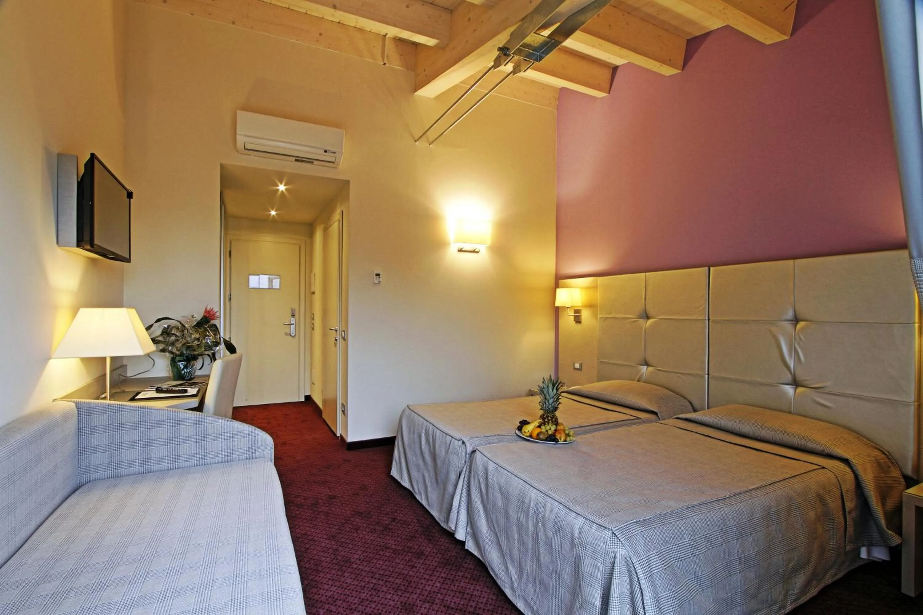Photo of the whole room, Bed in Boutique Hotel Calzavecchio