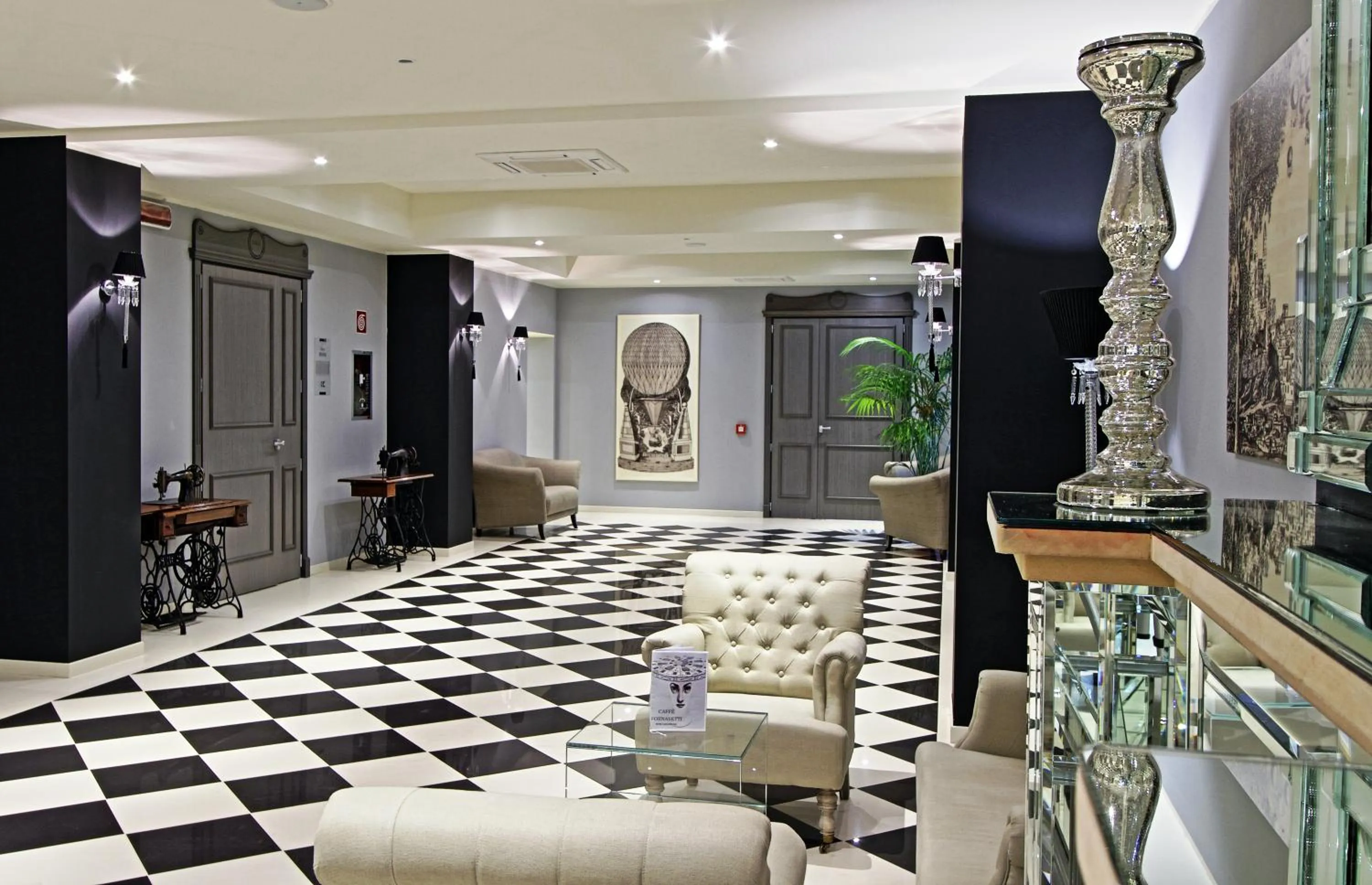 Lobby or reception in Boutique Hotel Calzavecchio