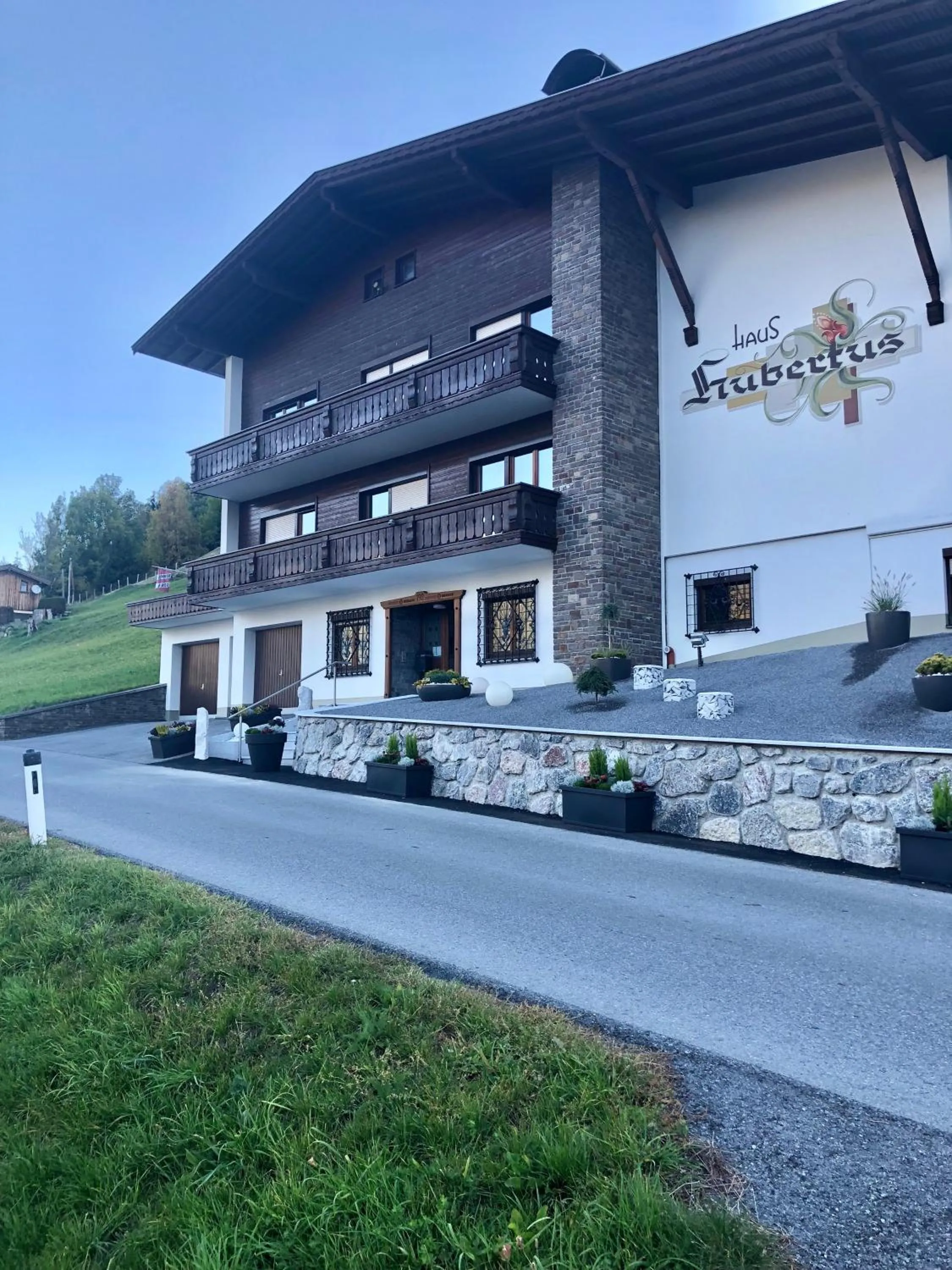 Property building in Haus Hubertus - Jerzens