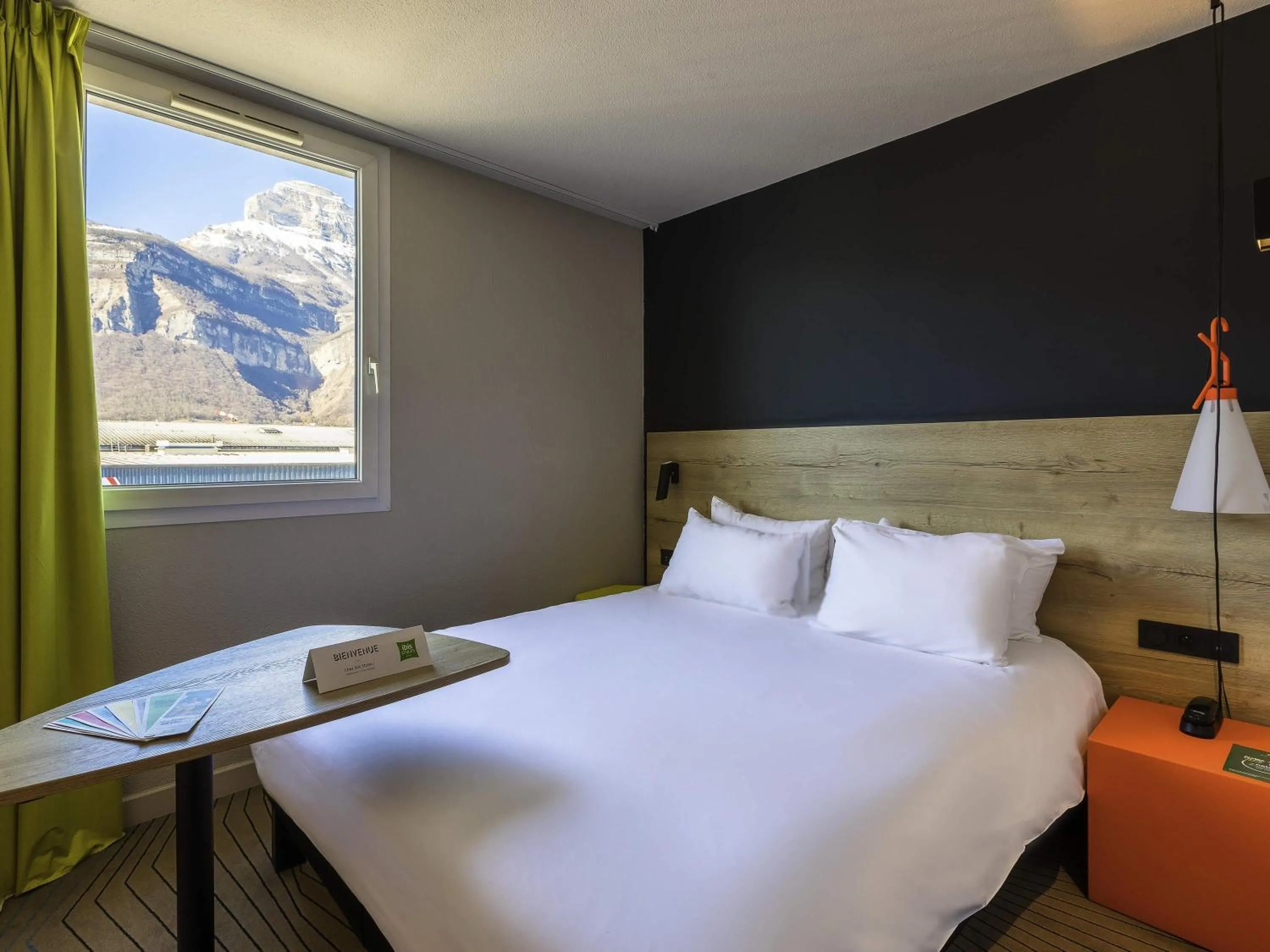 Bedroom, Bed in Ibis Styles Crolles Grenoble A41