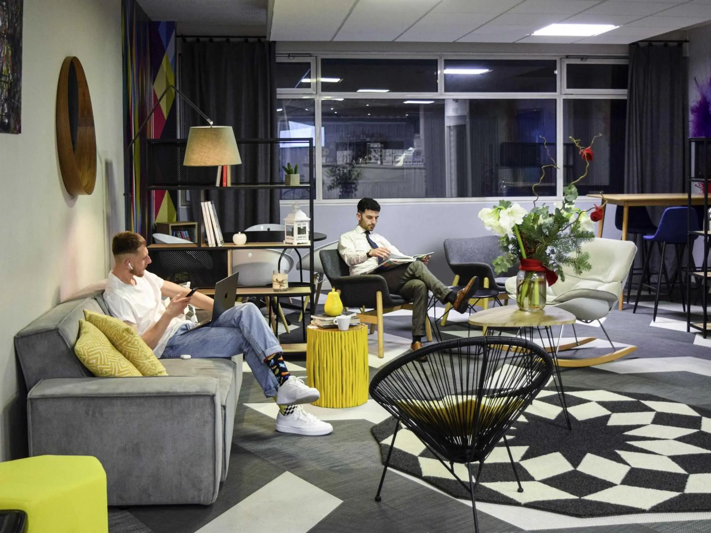 Lounge or bar in Ibis Styles Crolles Grenoble A41 Lounge or bar in Ibis Styles Crolles Grenoble A41