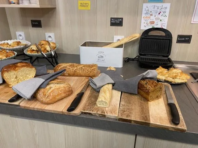 Breakfast in Ibis Styles Crolles Grenoble A41