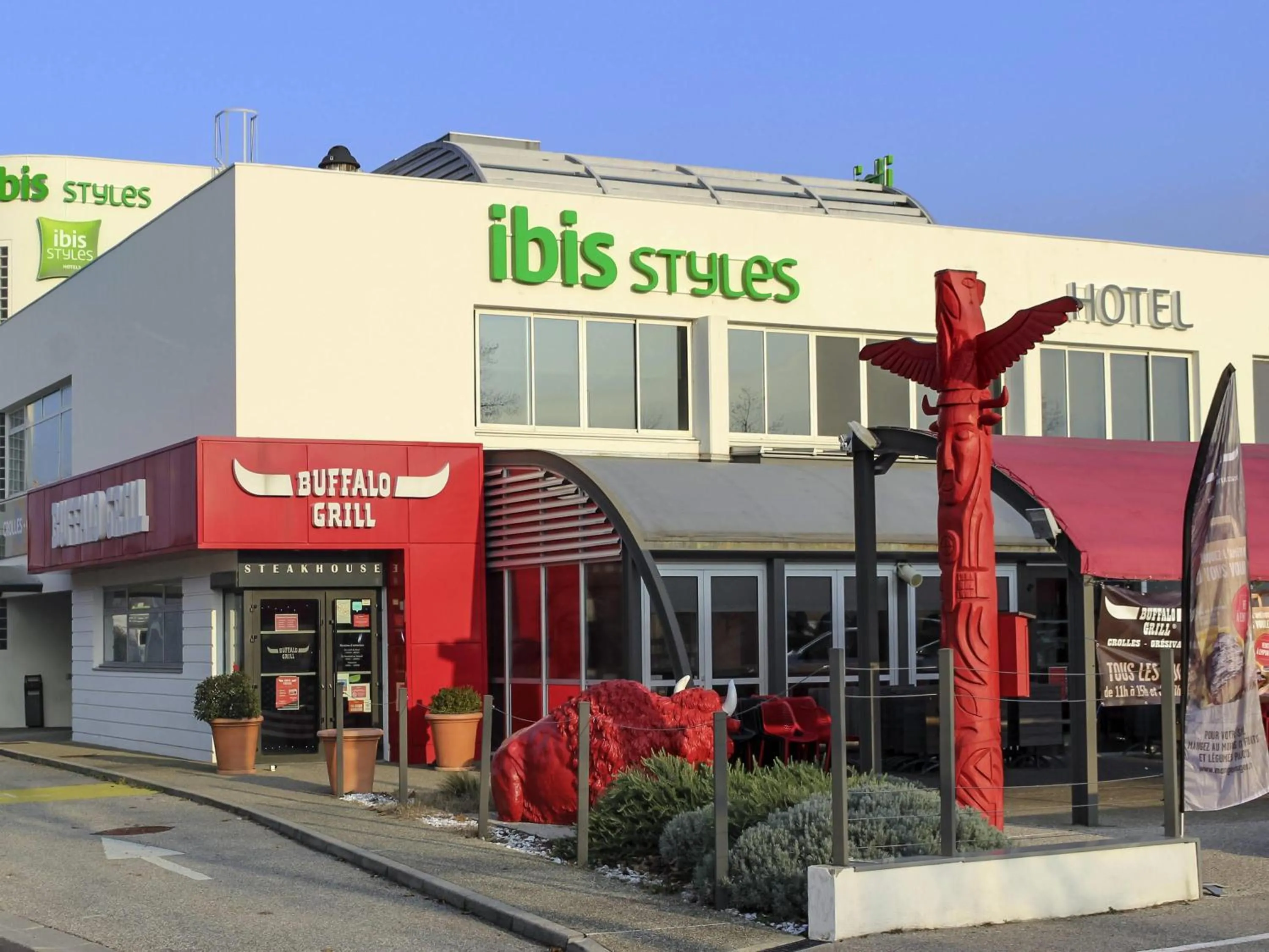 Property building in Ibis Styles Crolles Grenoble A41