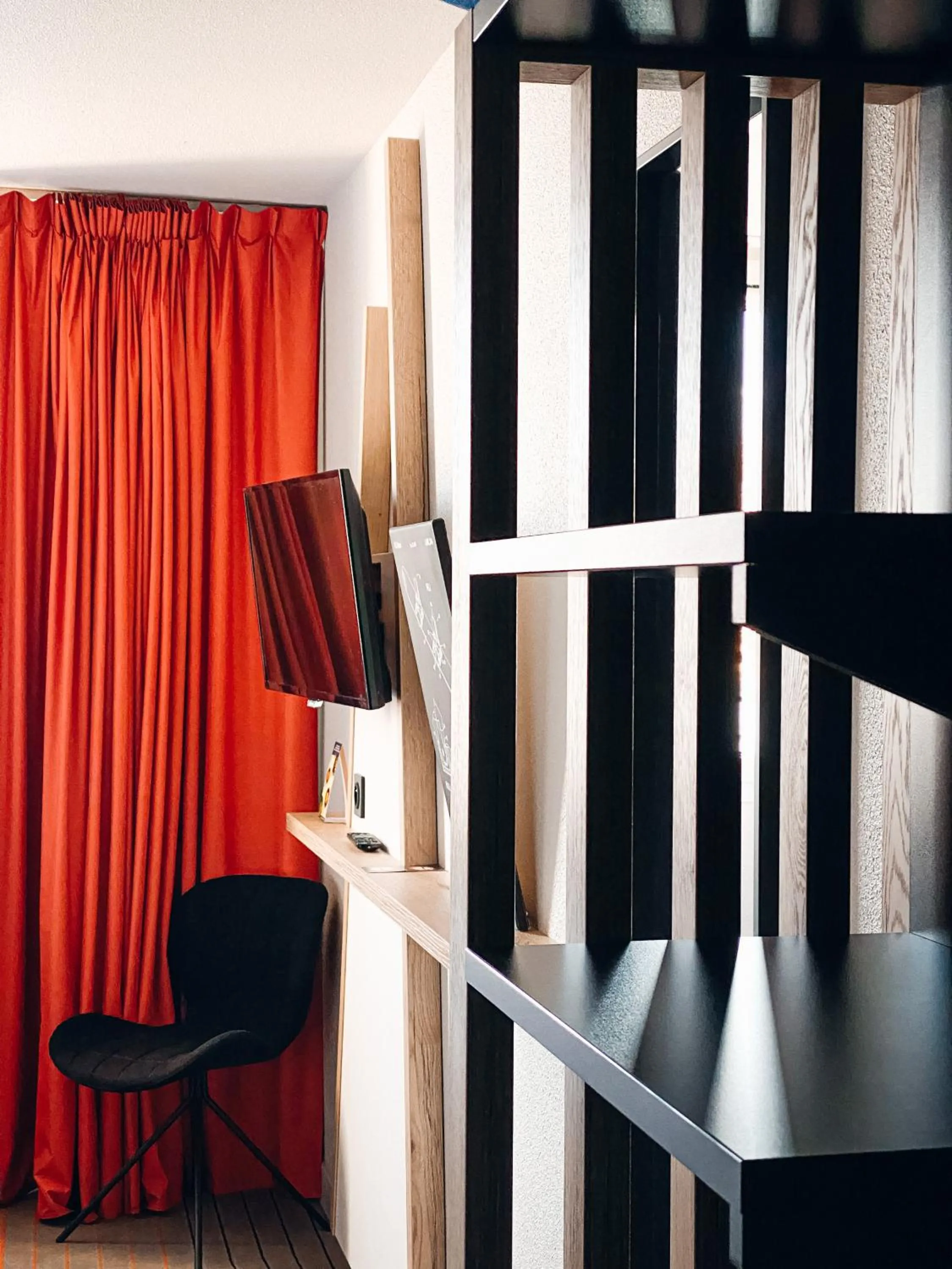 TV and multimedia in Ibis Styles Crolles Grenoble A41