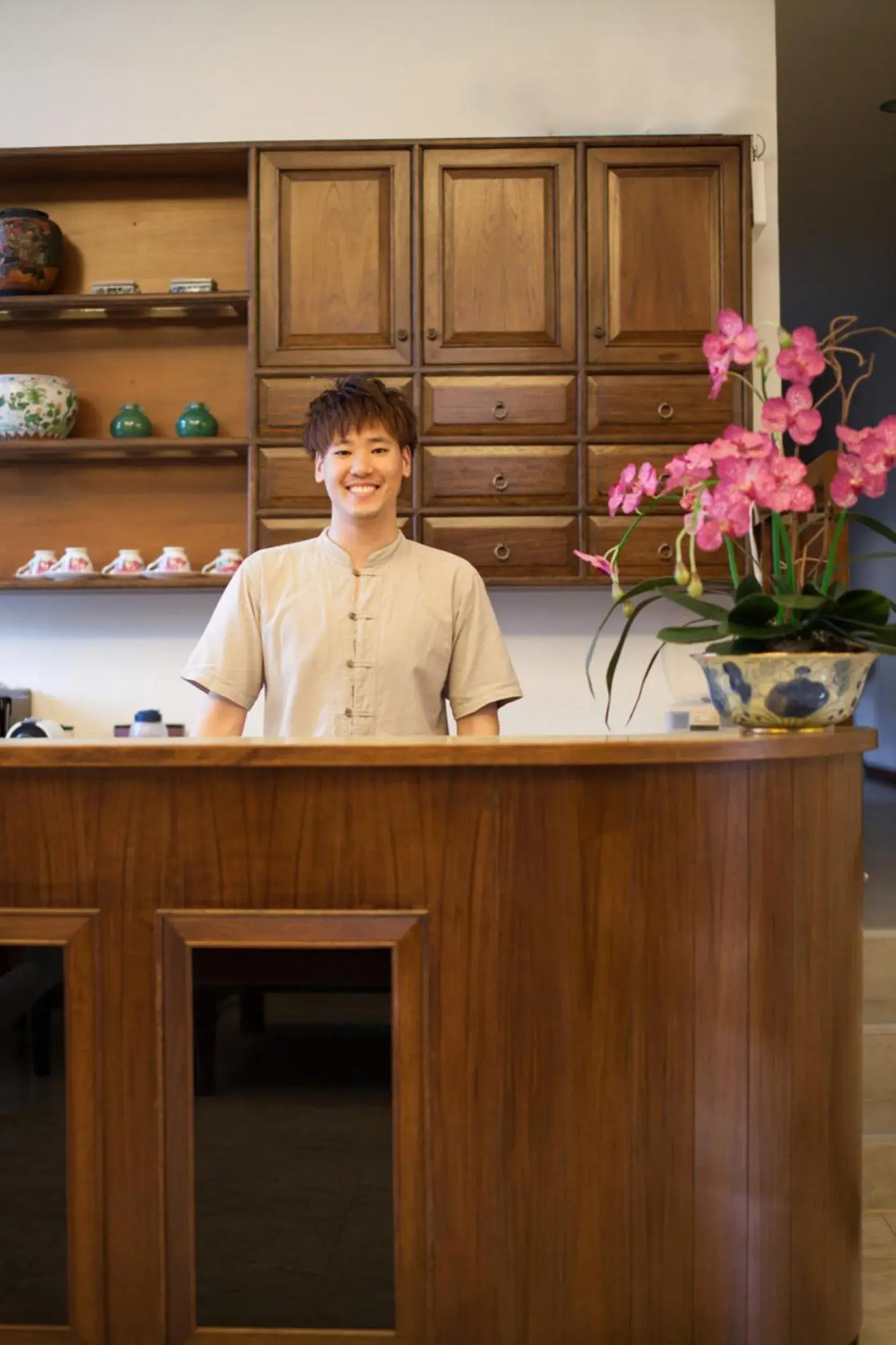 Staff in La Pillow 8 Staff in La Pillow 8