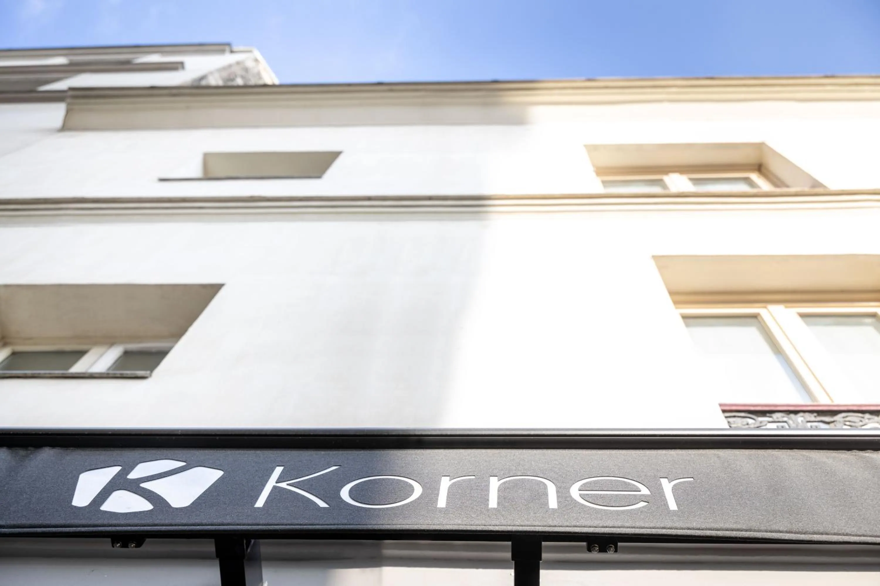 Property building in Hotel Korner Montparnasse