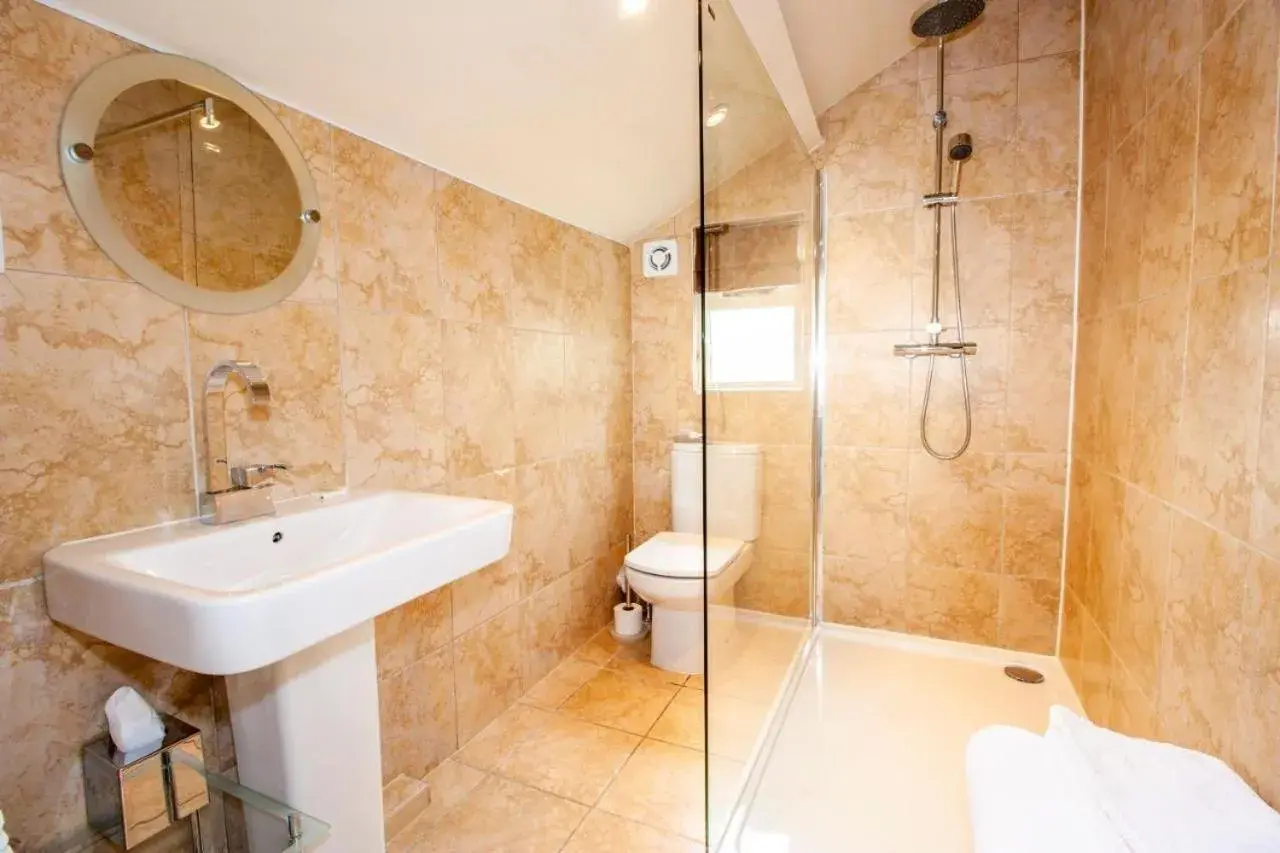 Bedroom in The Tankerville Arms Bedroom in The Tankerville Arms