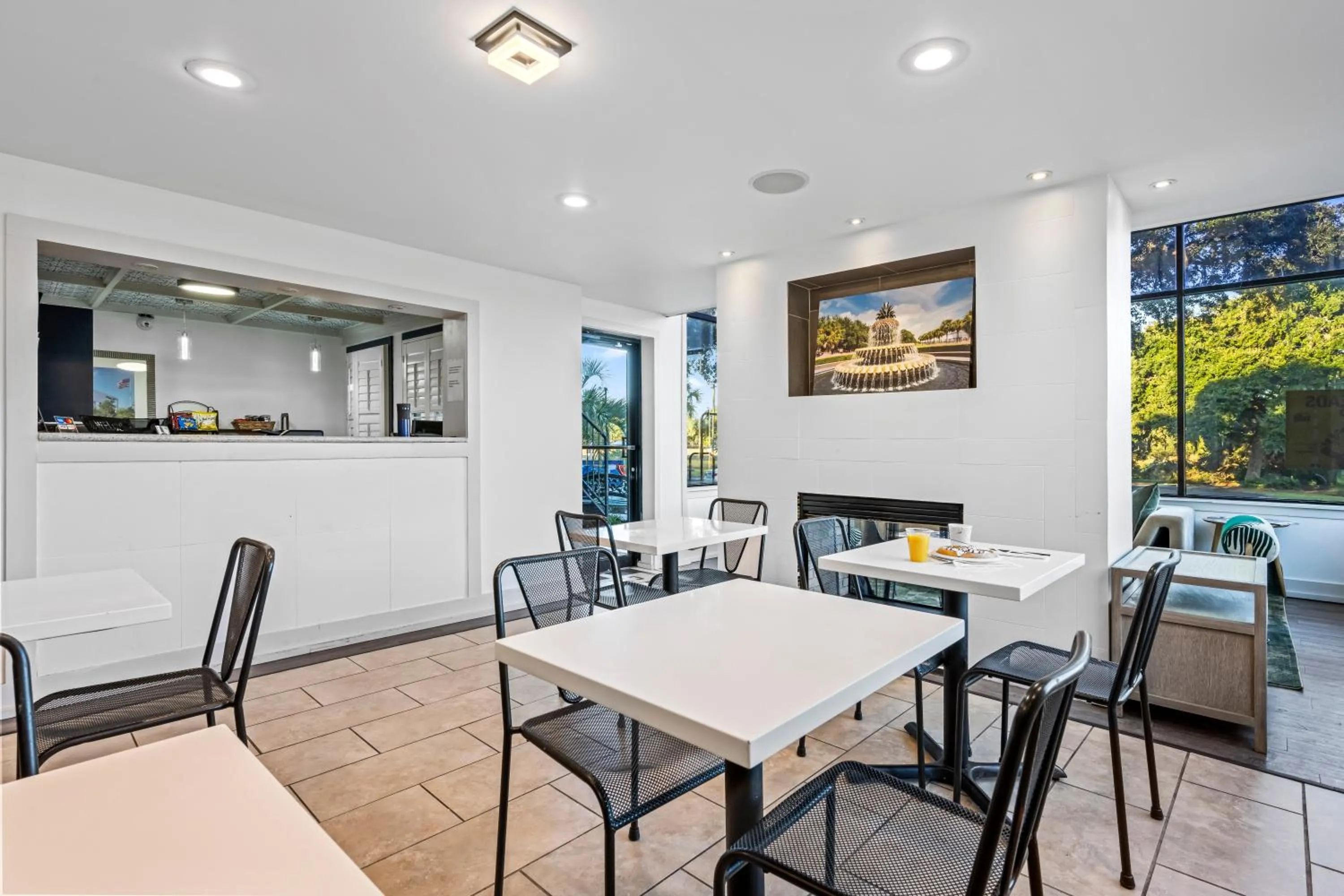 Breakfast in Charleston Creekside Inn