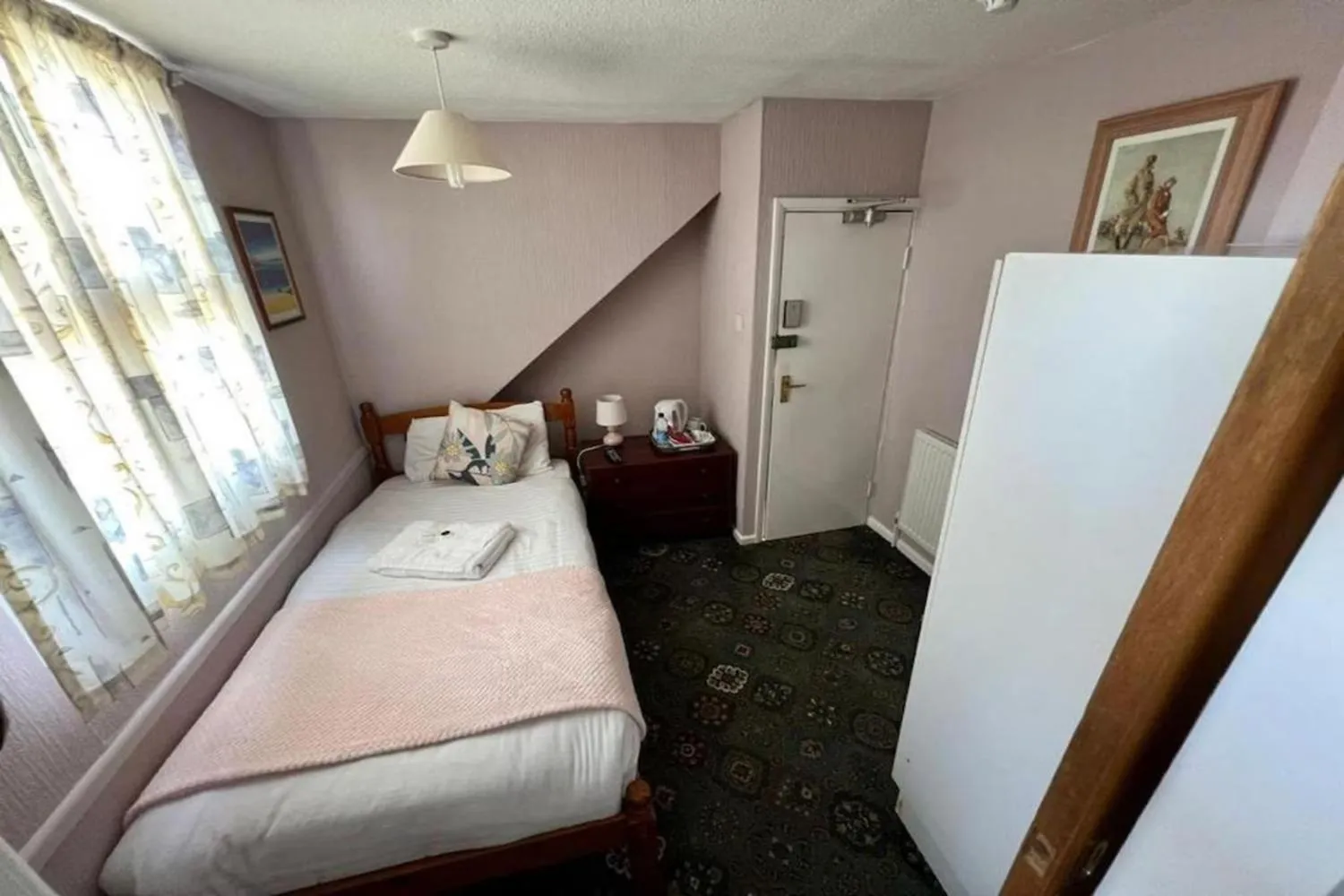 Bedroom, Bed in Belvedere Guest House, Great Yarmouth