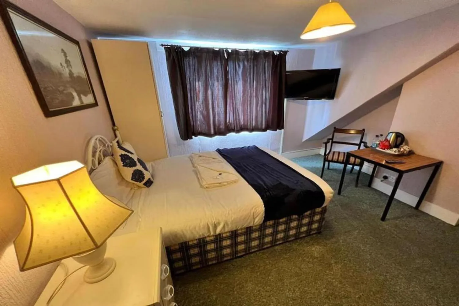 Bedroom, Bed in Belvedere Guest House, Great Yarmouth