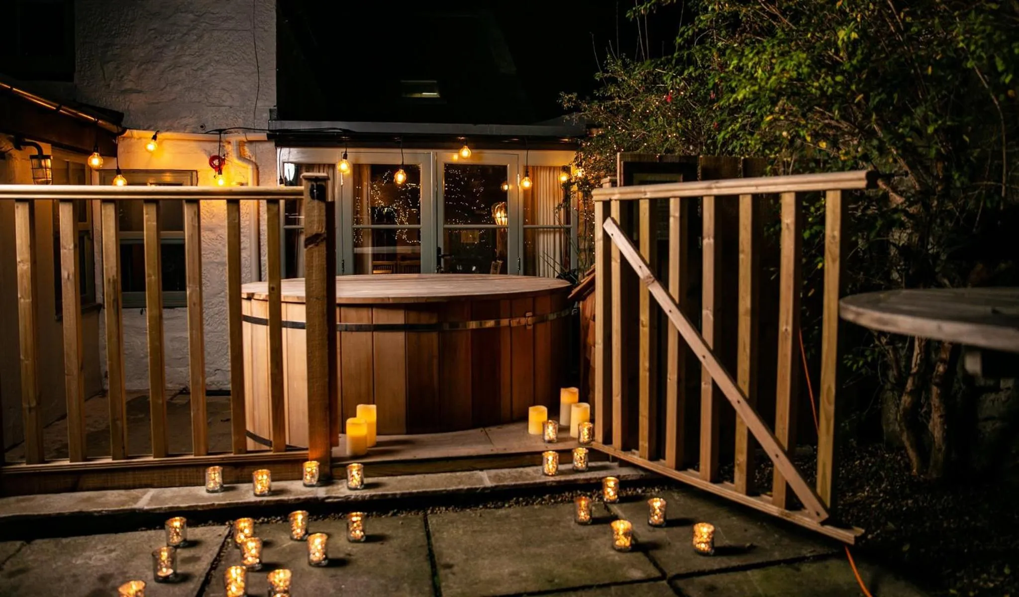 Hot Tub in The Joiners Arms