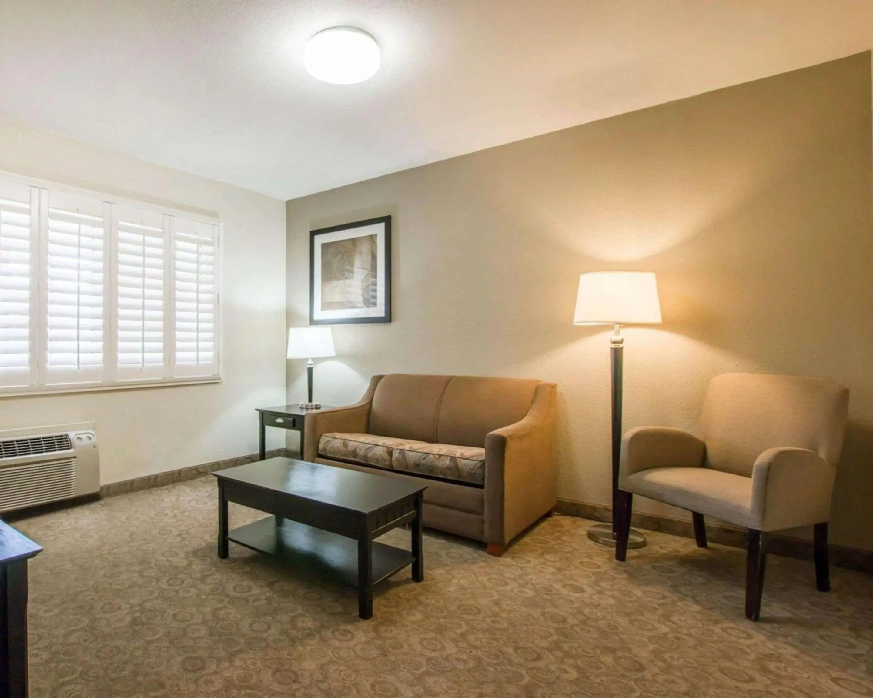 Bedroom in Rodeway Inn Convention Center Bedroom in Rodeway Inn Convention Center