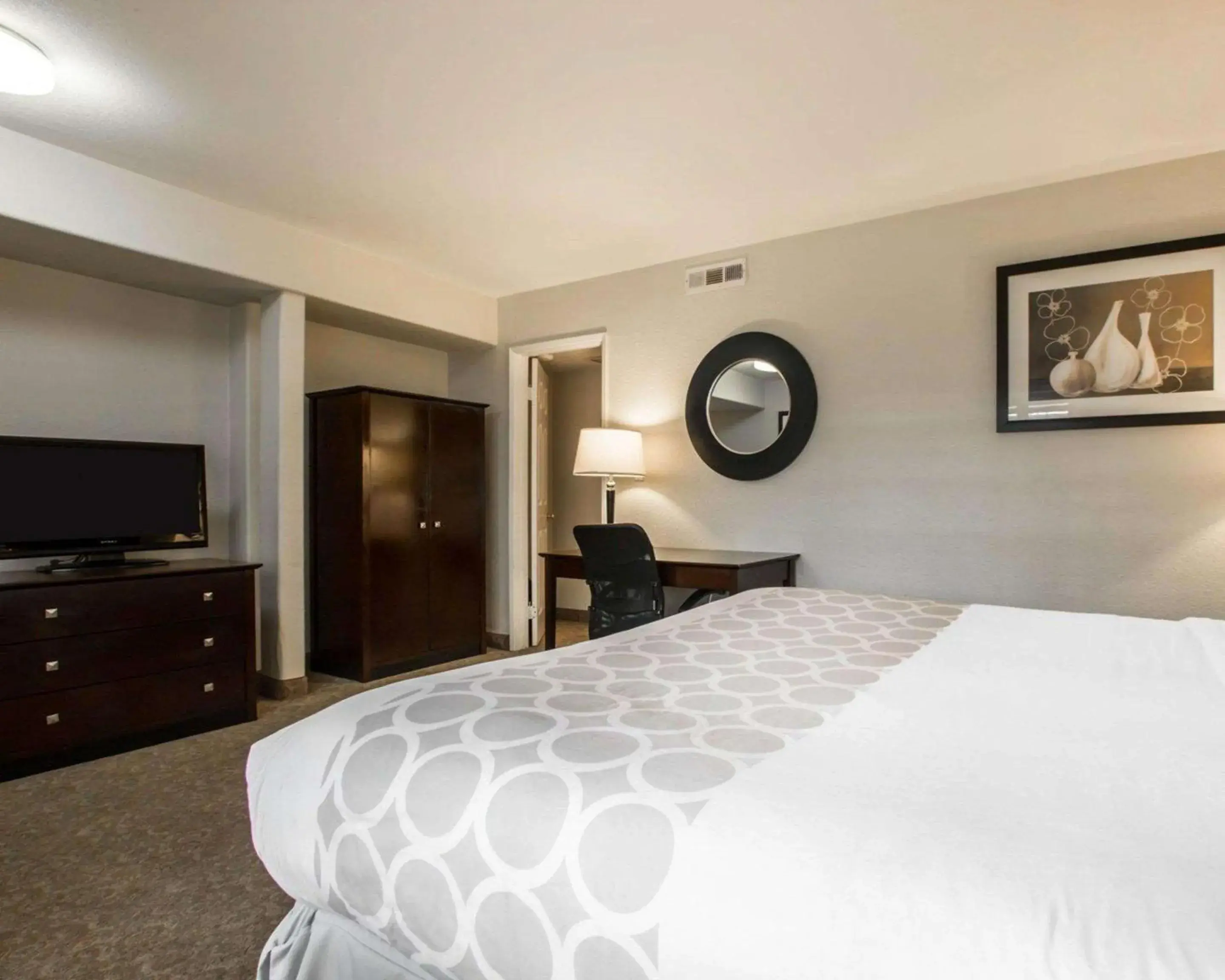 Bedroom, Bed in Rodeway Inn Convention Center Bedroom, Bed in Rodeway Inn Convention Center