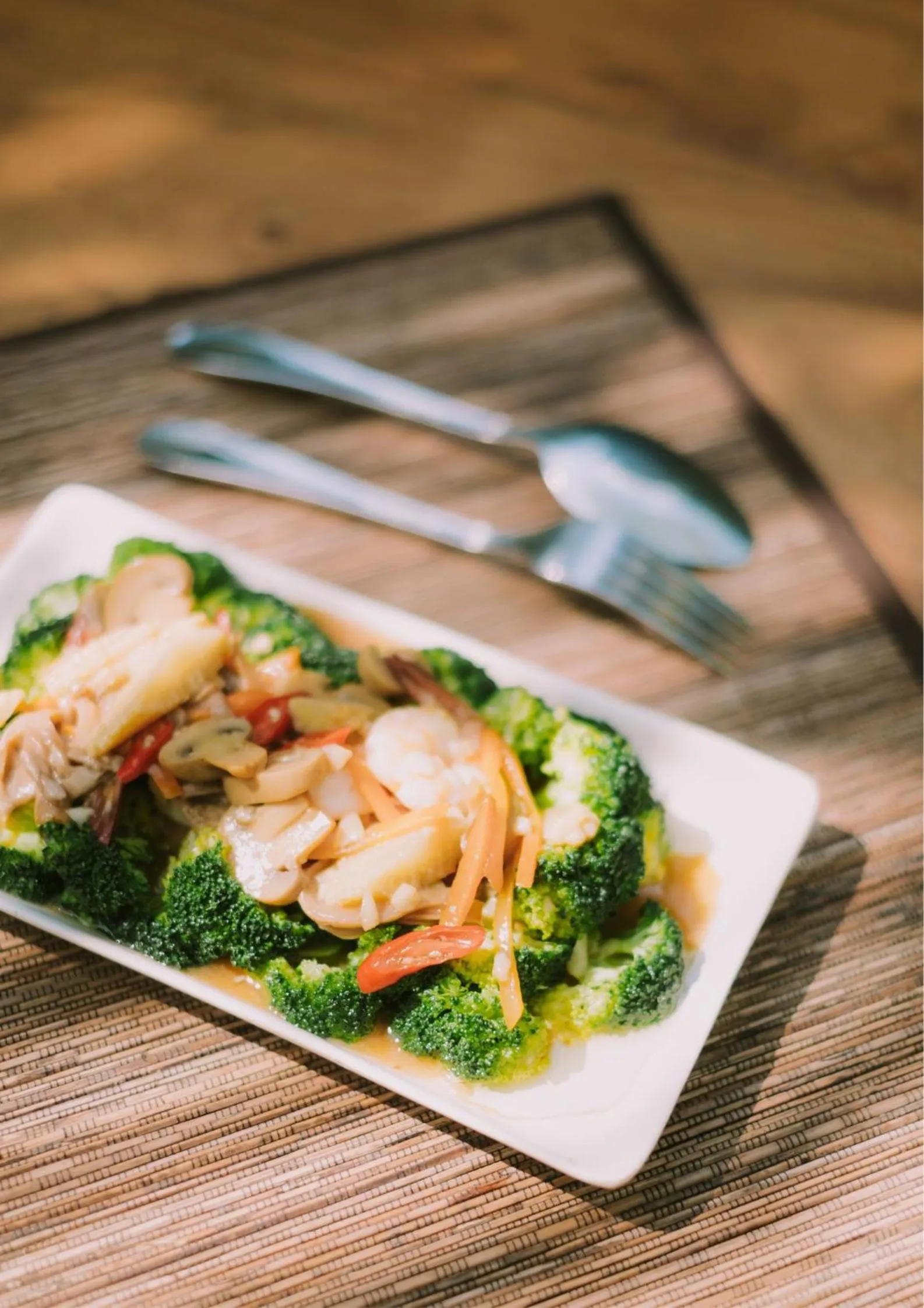 Restaurant/places to eat in The Kelong Trikora Resort