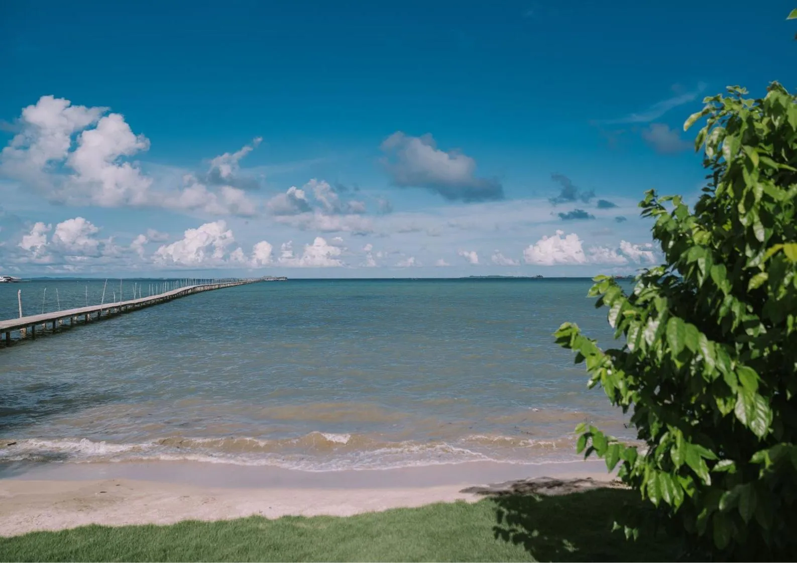 Beach in The Kelong Trikora Resort