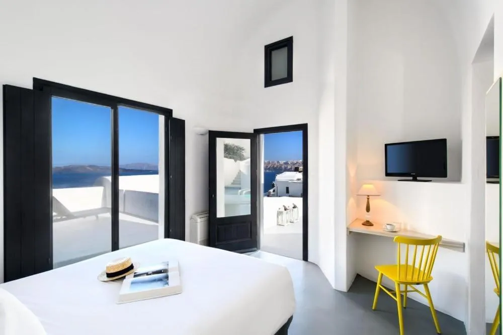 Photo of the whole room, Bed in Grand Ambassador Santorini Hotel