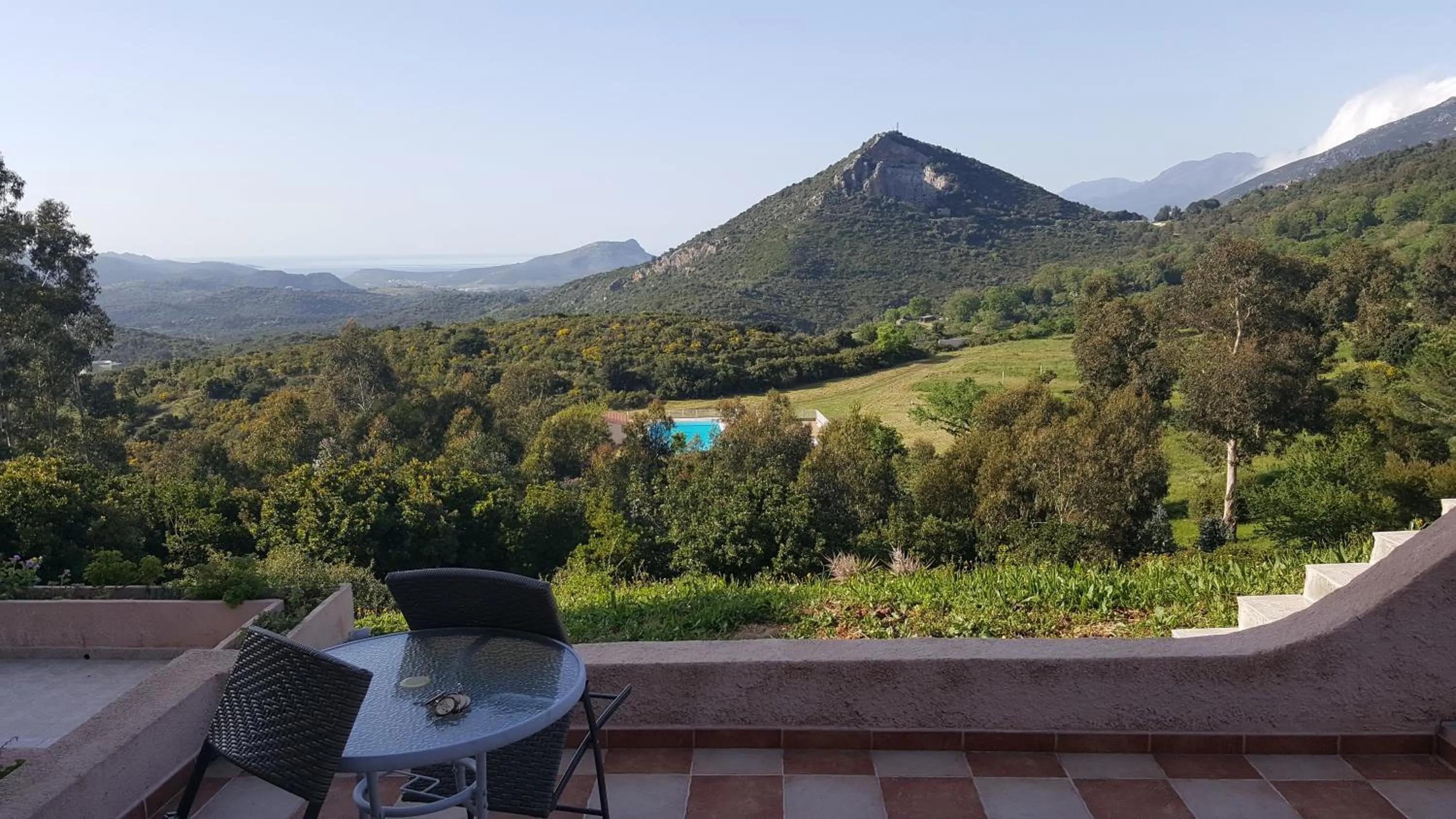 Day in Hôtel "U Nebbiu"