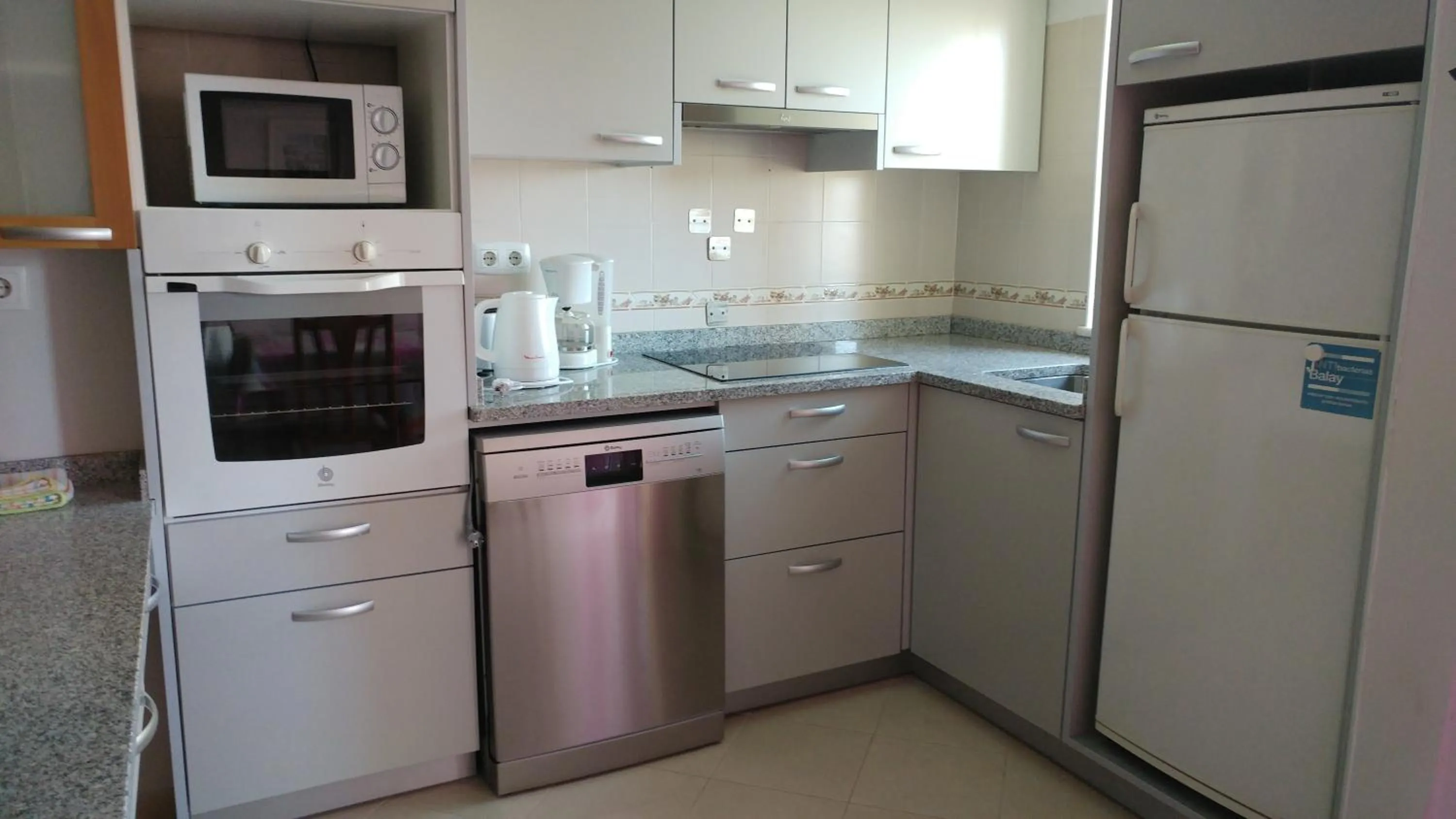 Kitchen or kitchenette in Castelos da Rocha