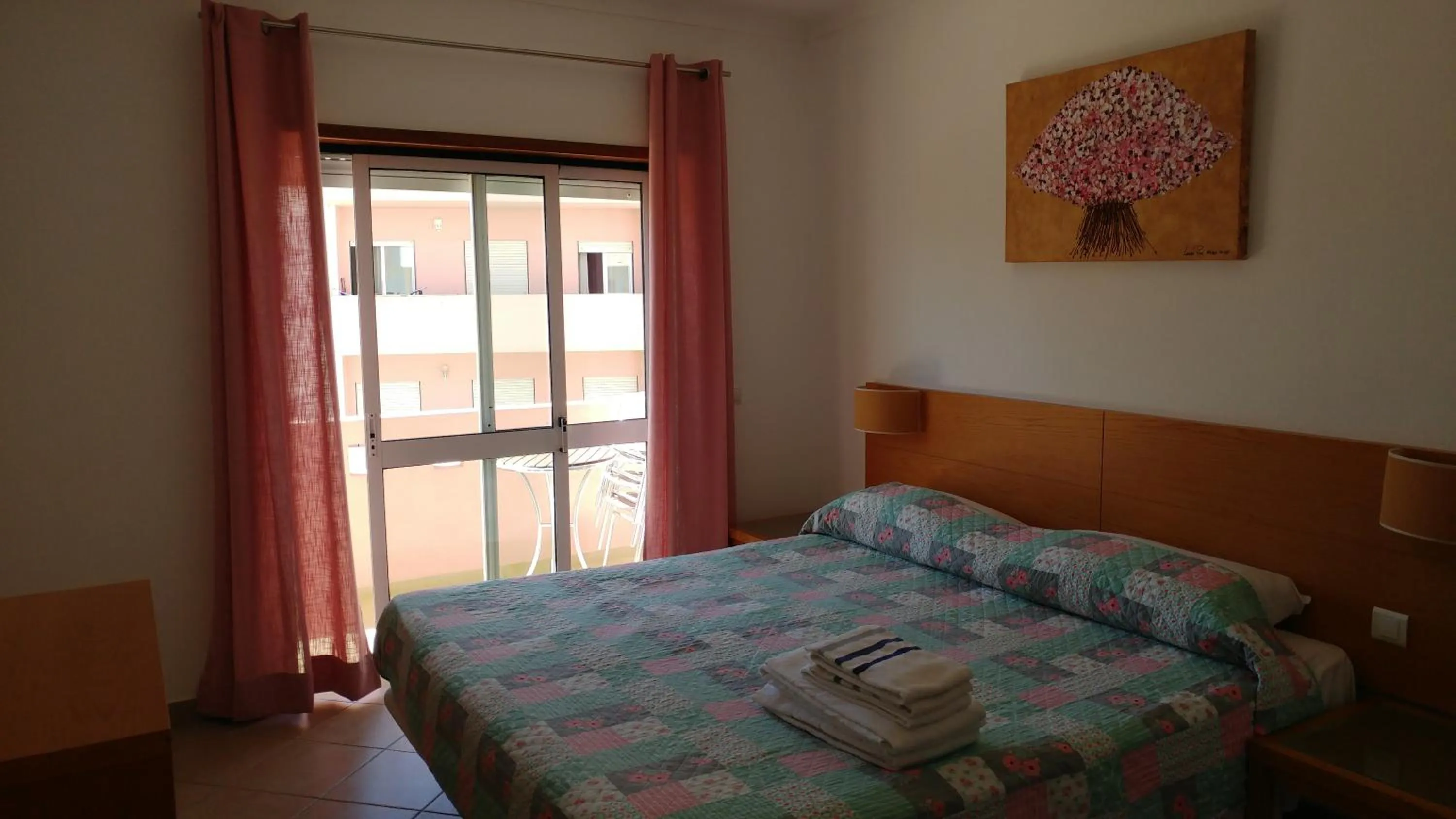Bedroom, Bed in Castelos da Rocha