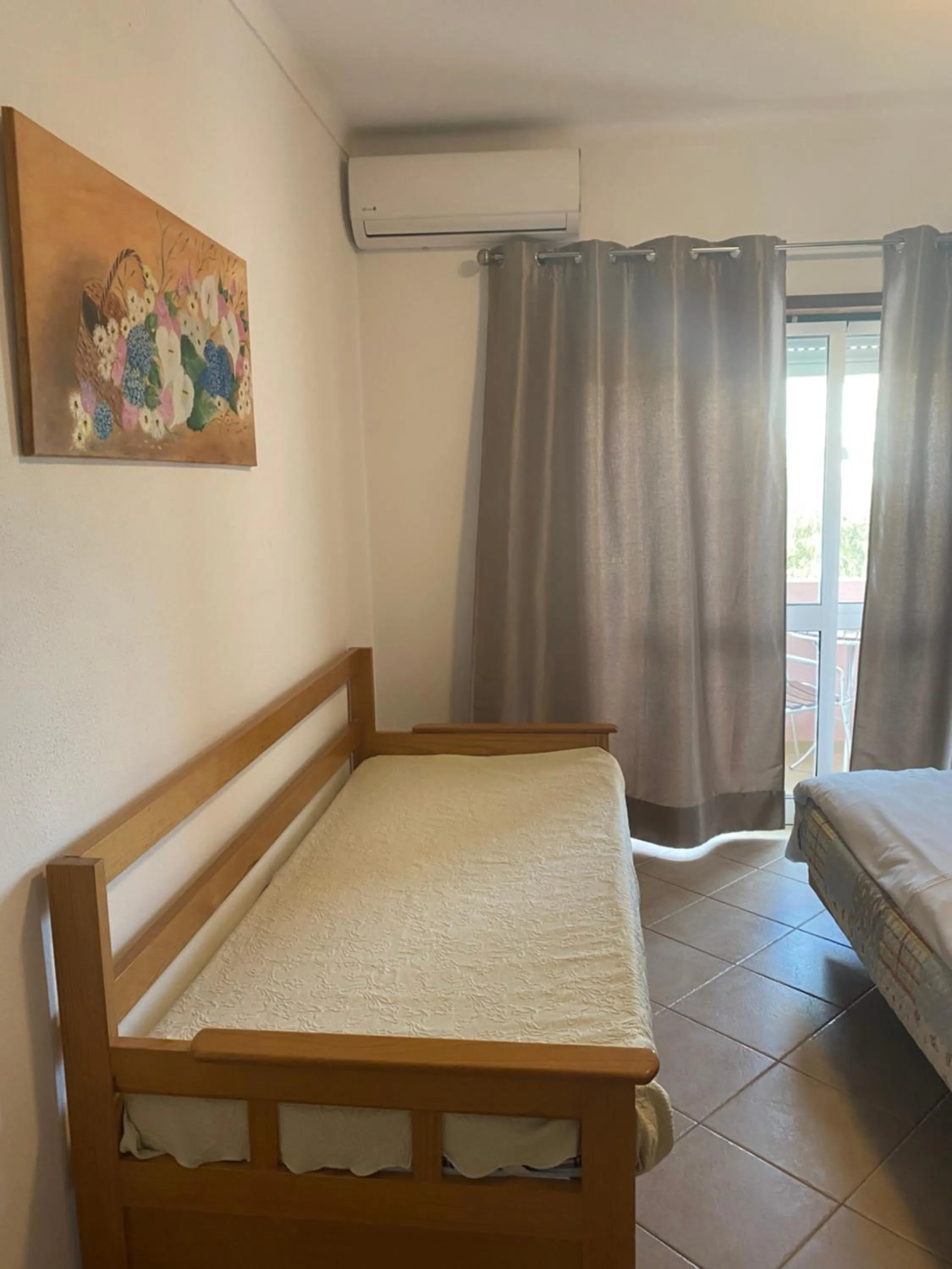 Bedroom, Bed in Castelos da Rocha