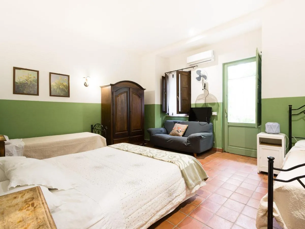 Comfort Quadruple Room in A Lumia