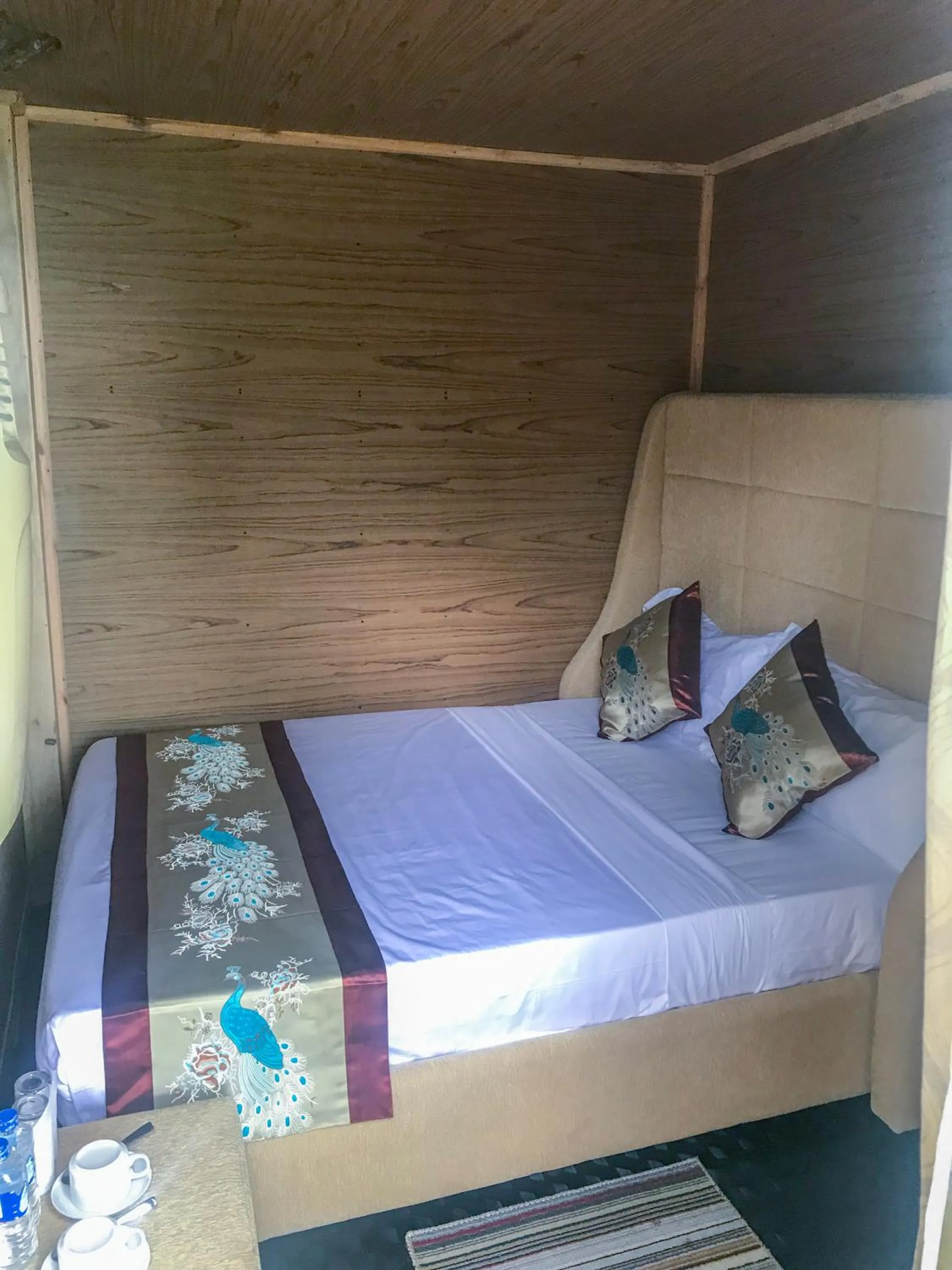 Bed in The Lion Kingdom Sigiriya