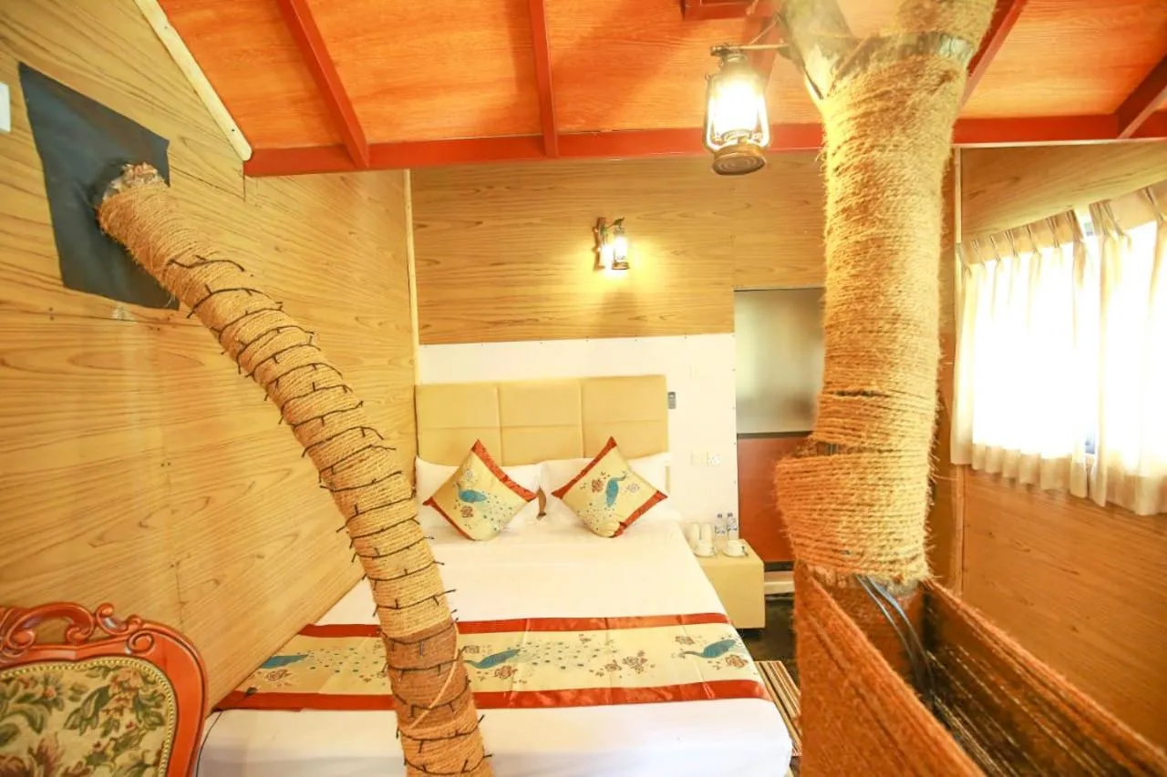 Bed in The Lion Kingdom Sigiriya