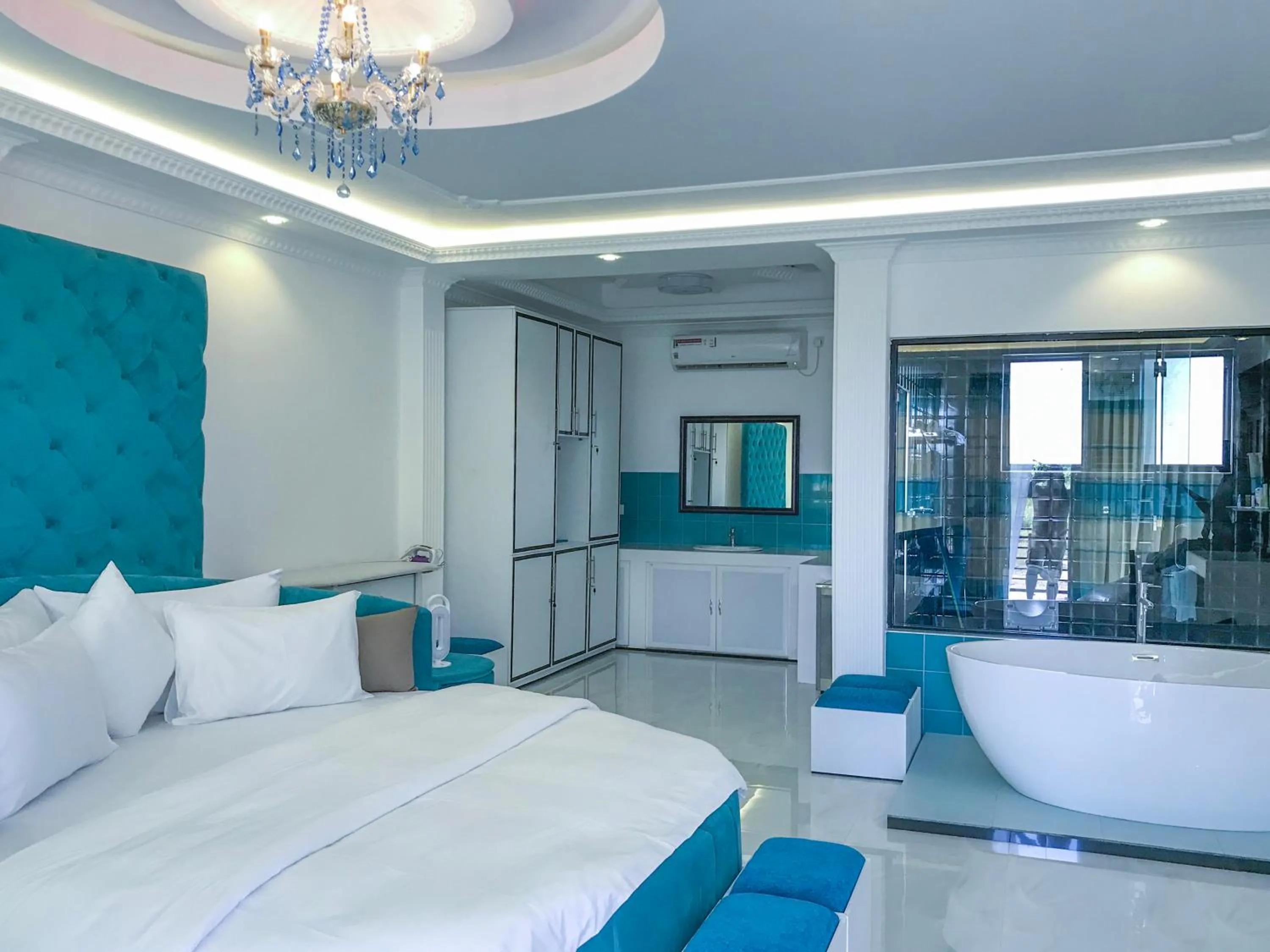 Bed in The Lion Kingdom Sigiriya