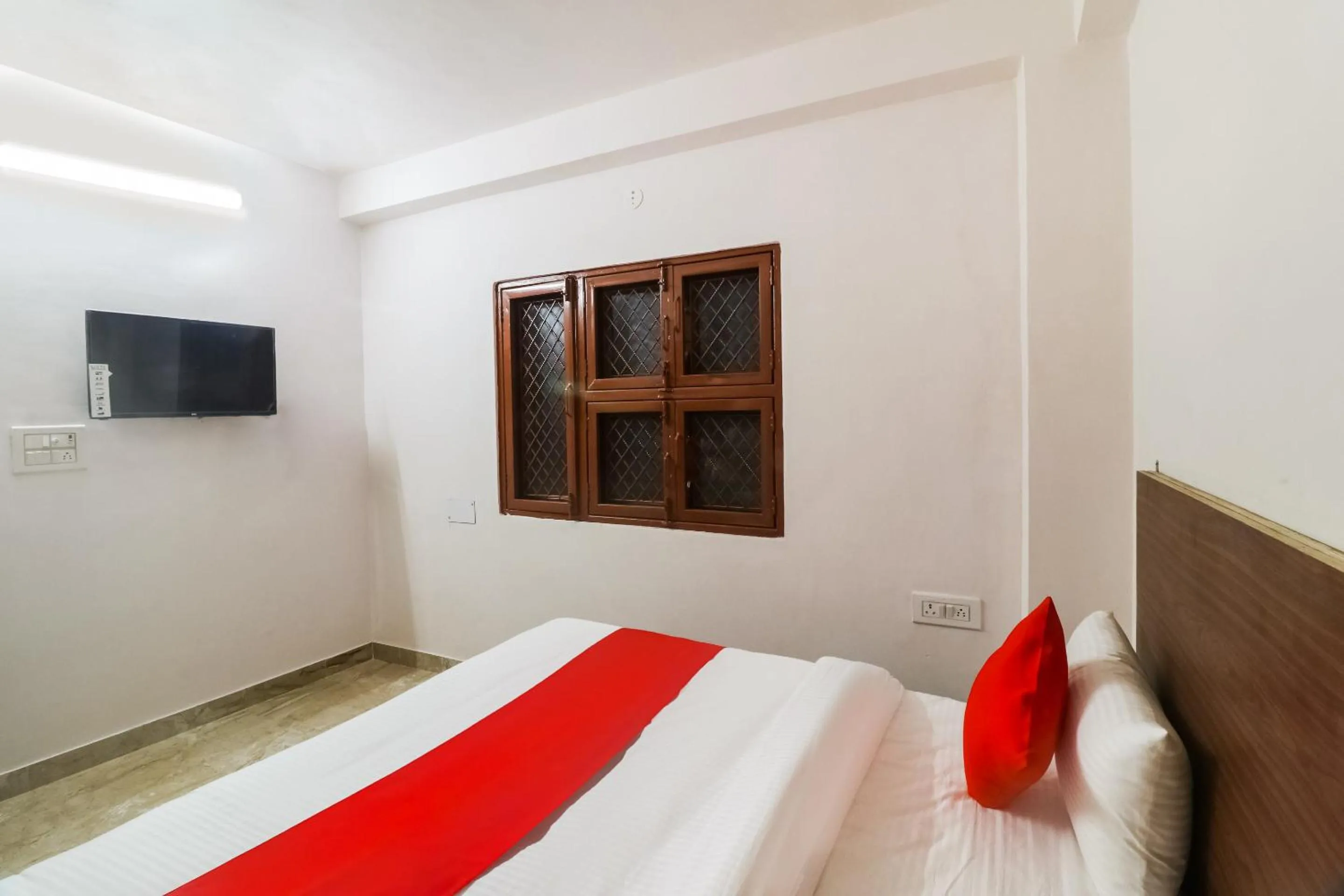 Bedroom in Hotel O Lovely Inn Near Akshardham