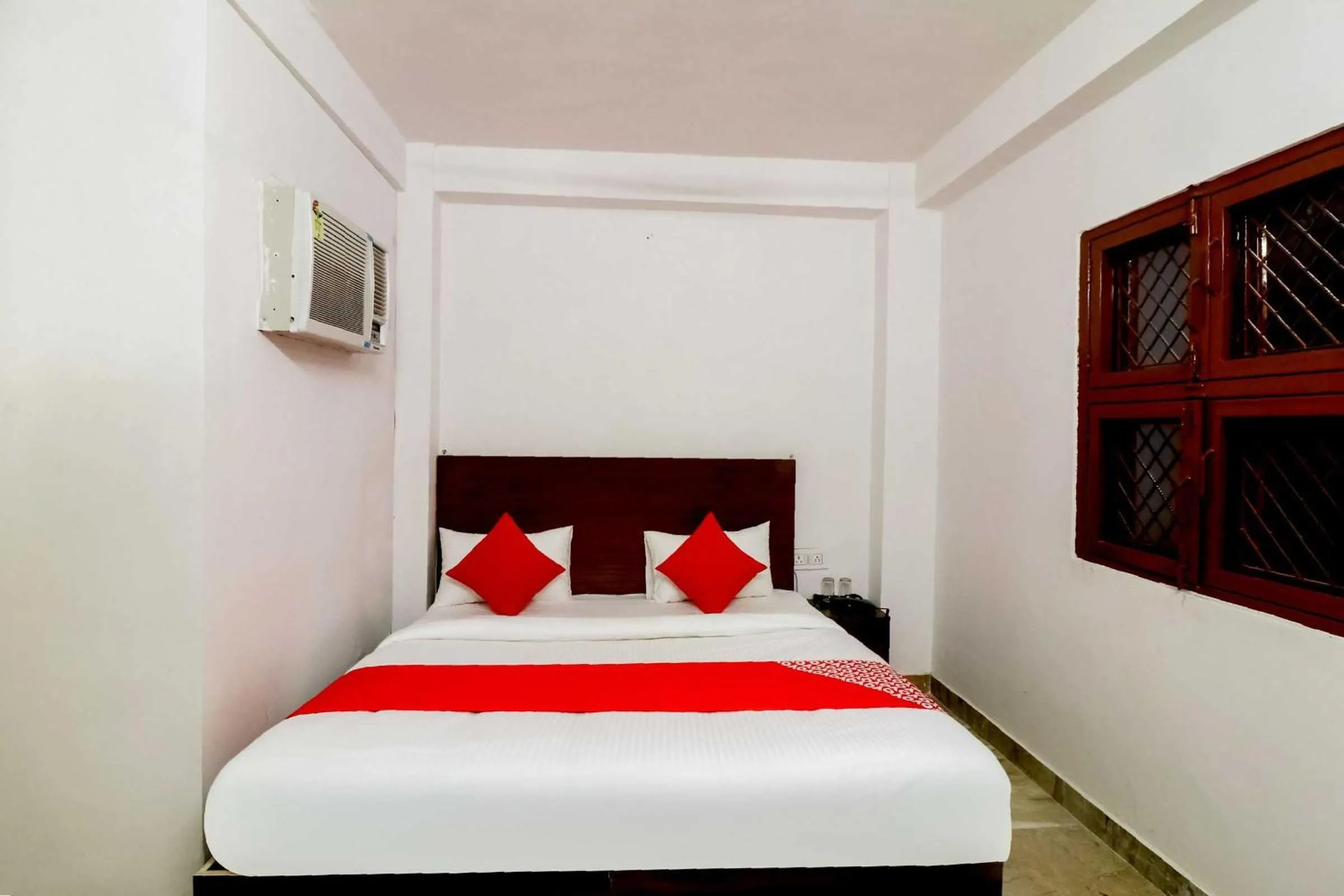 Bedroom in Hotel O Lovely Inn Near Akshardham