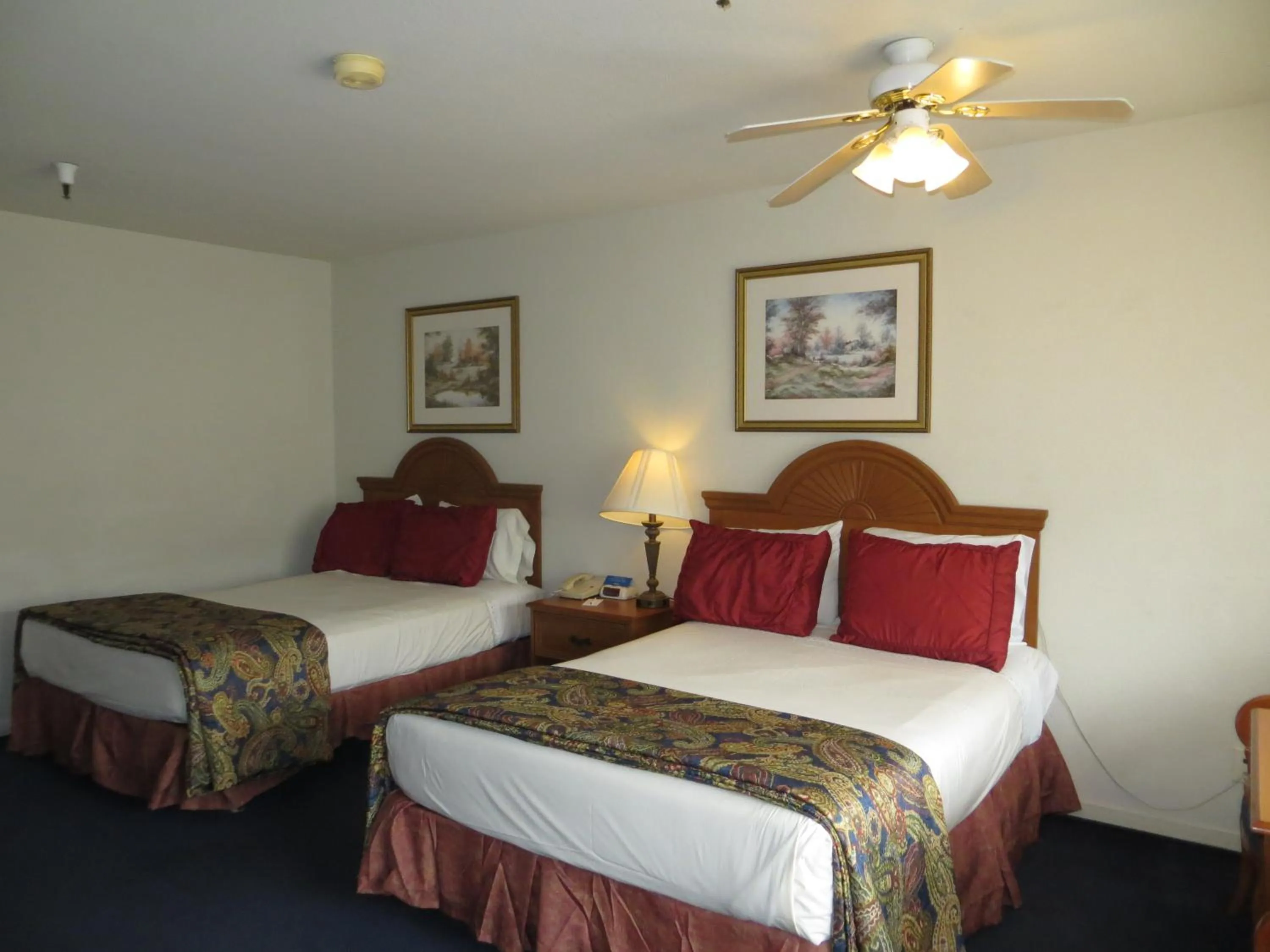 Bed in The Monarch Resort