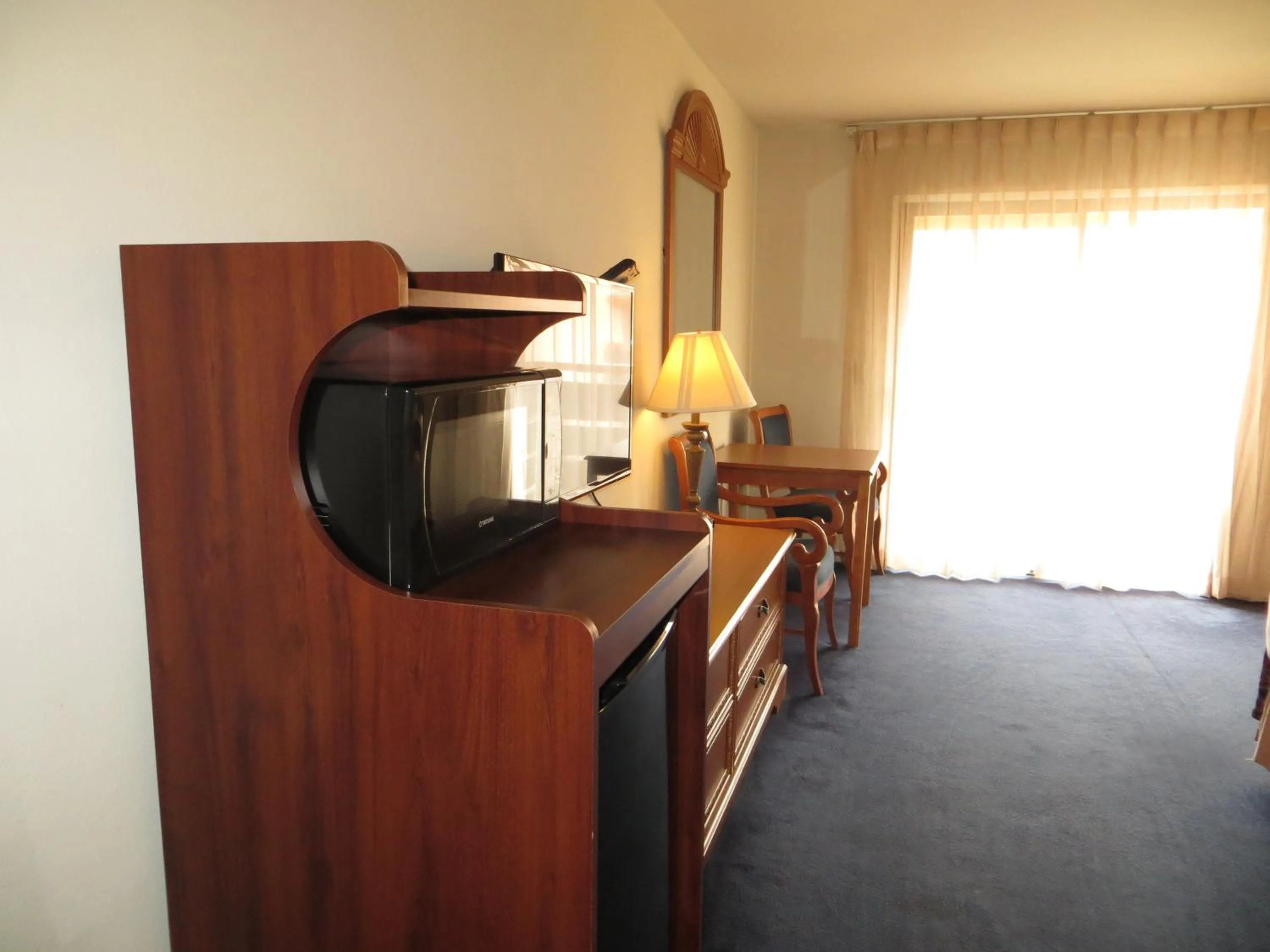 TV and multimedia in The Monarch Resort