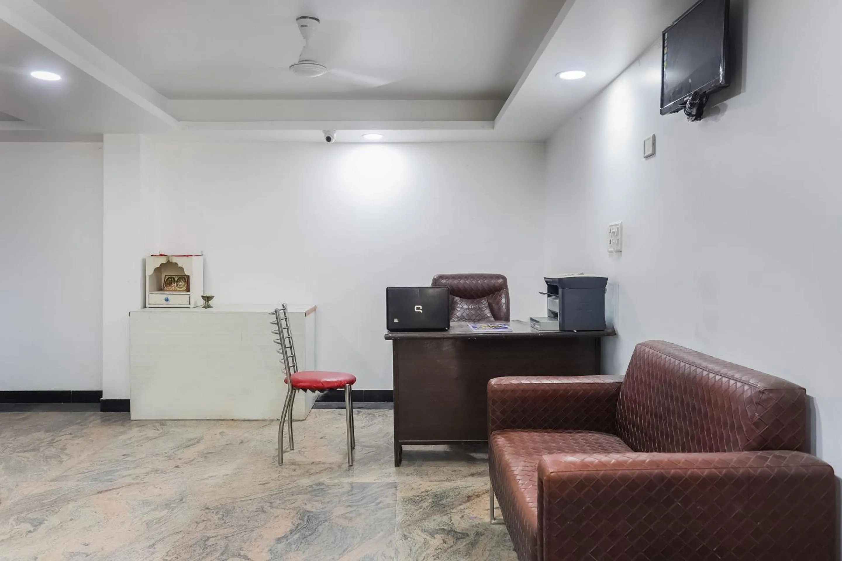 Lobby or reception in Hotel O Kazhakkoottam Near Technopark Phase 3