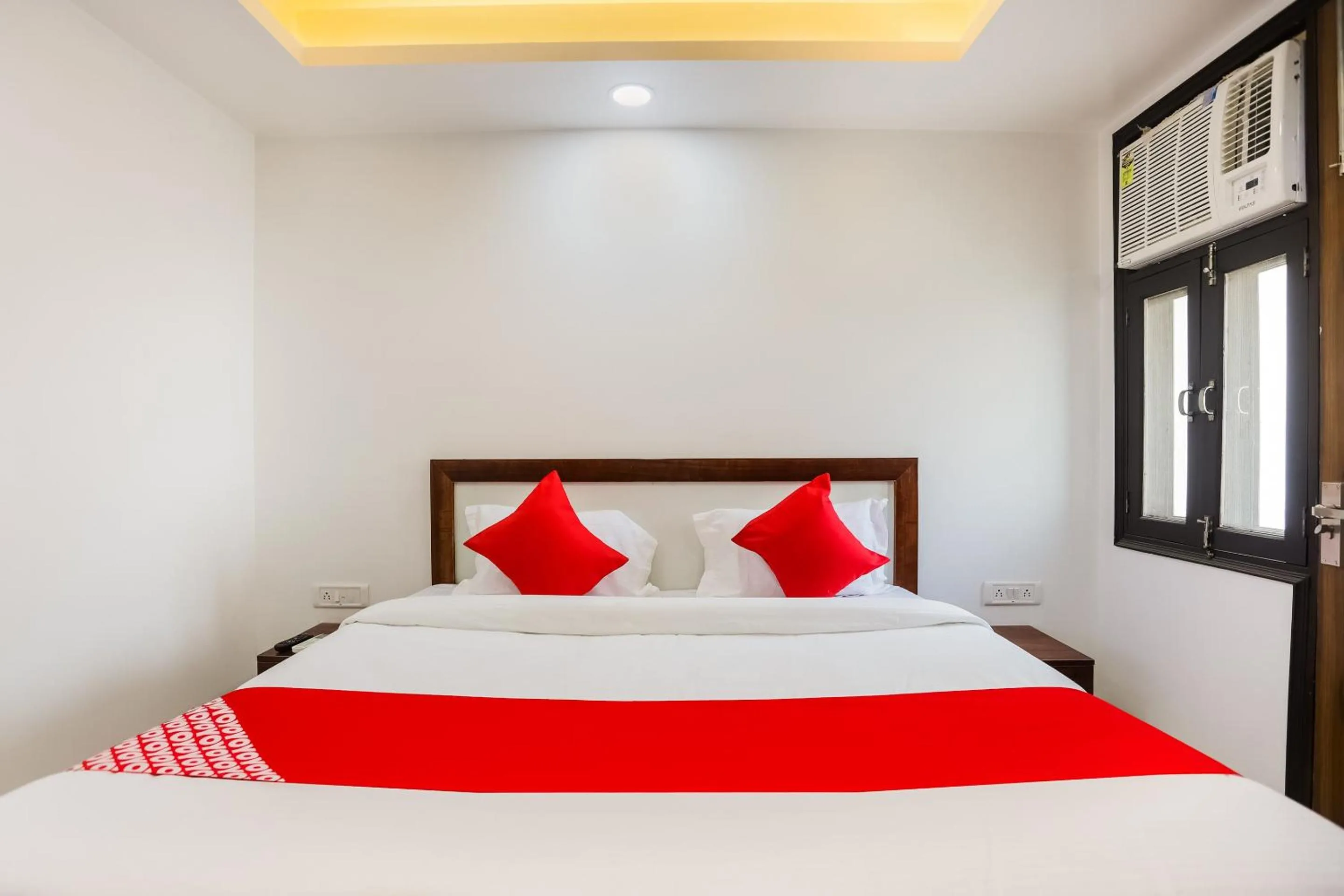 Bedroom, Bed in Hotel O Kazhakkoottam Near Technopark Phase 3