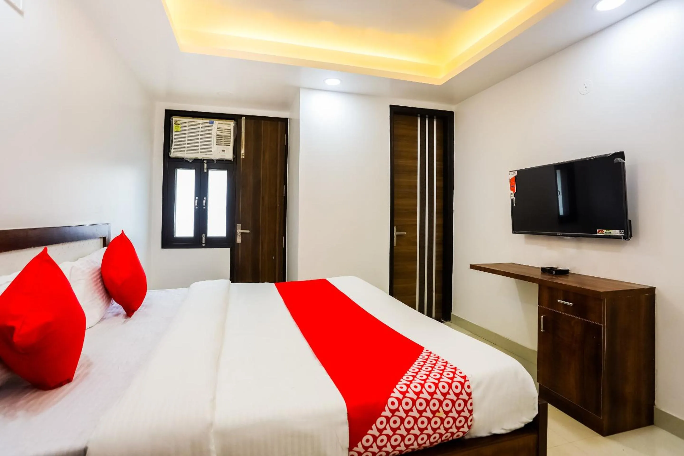 Bedroom, Bed in Hotel O Kazhakkoottam Near Technopark Phase 3