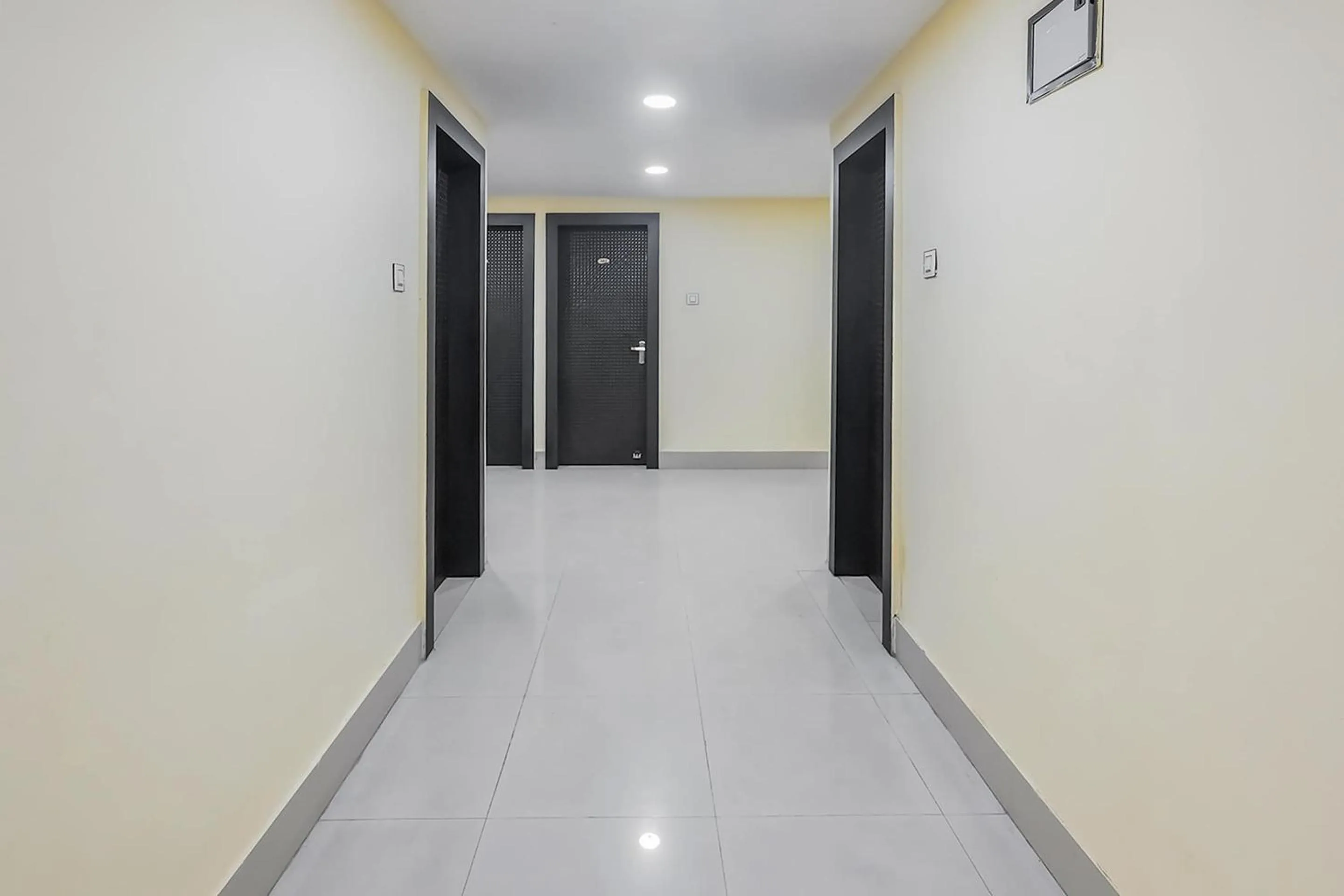 Lobby or reception in Super Hotel O The Orchid