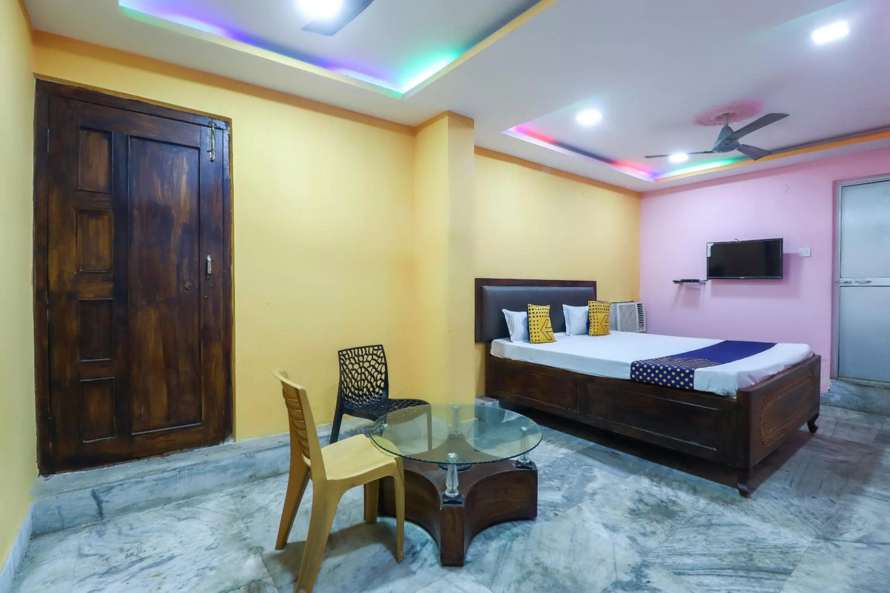 Bedroom, Bed in Hotel O Bright