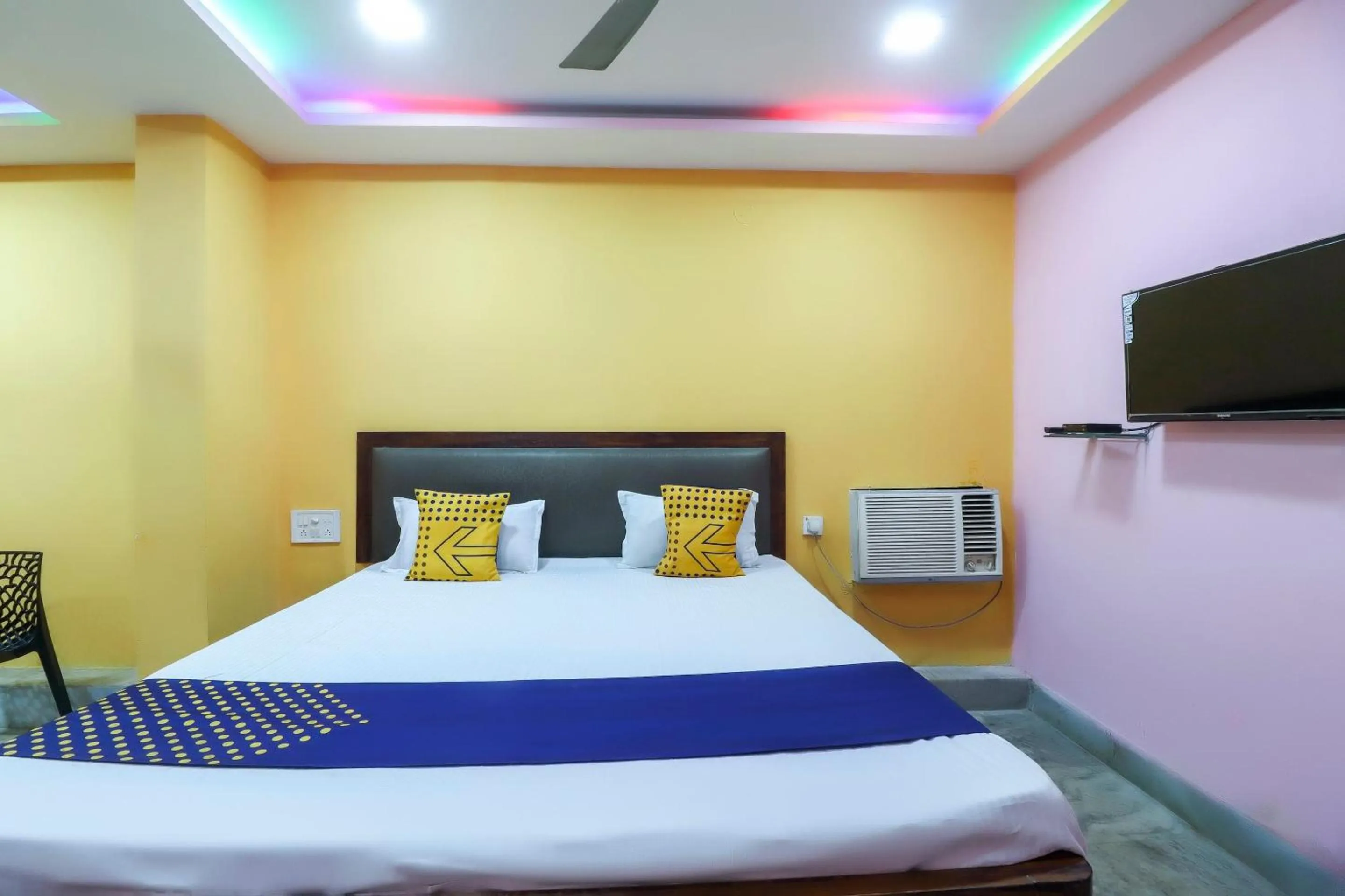 Bedroom, Bed in Hotel O Bright