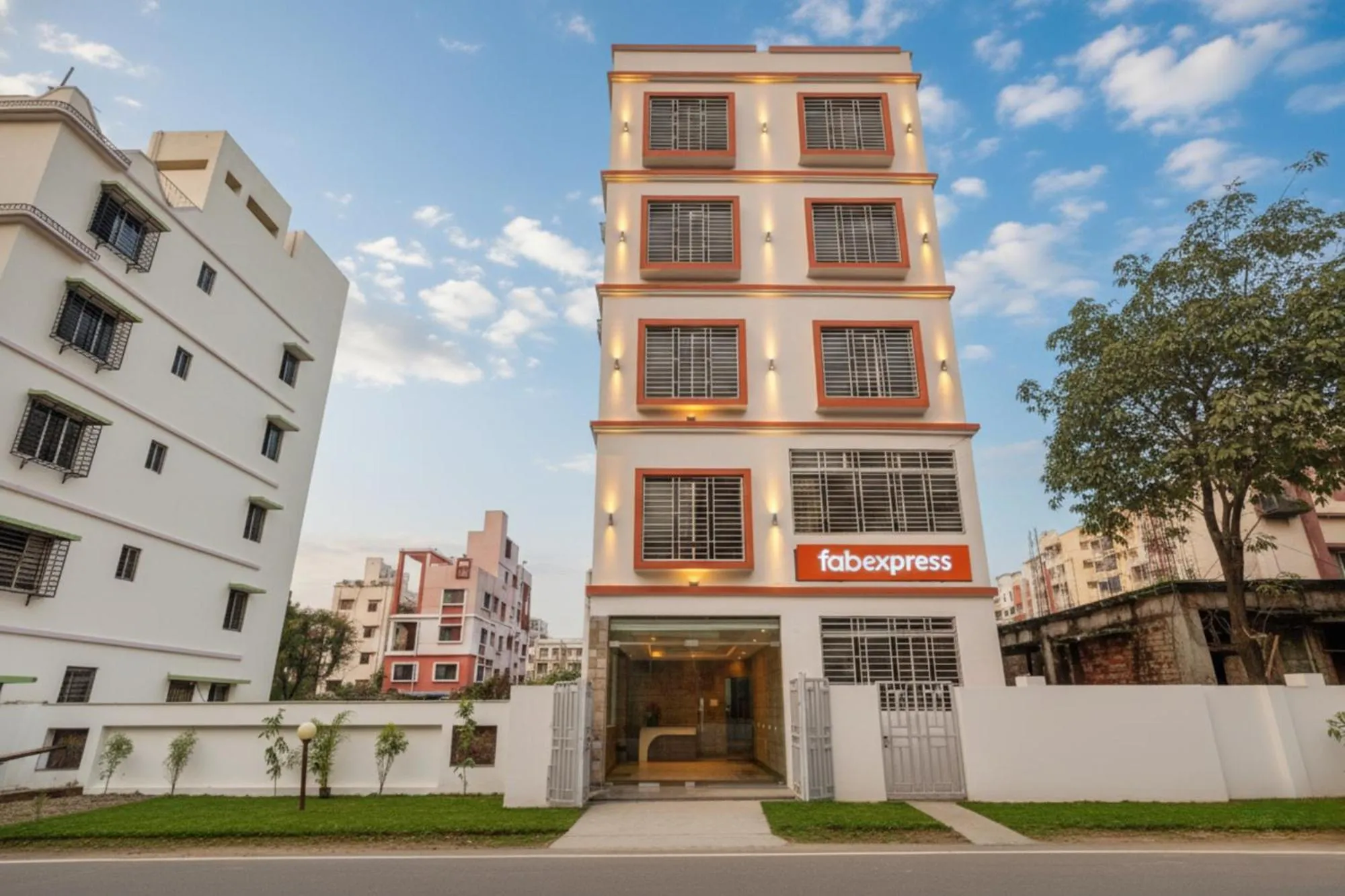 Facade/entrance in FabExpress Step Inn - Nr Biswa Bangla Gate