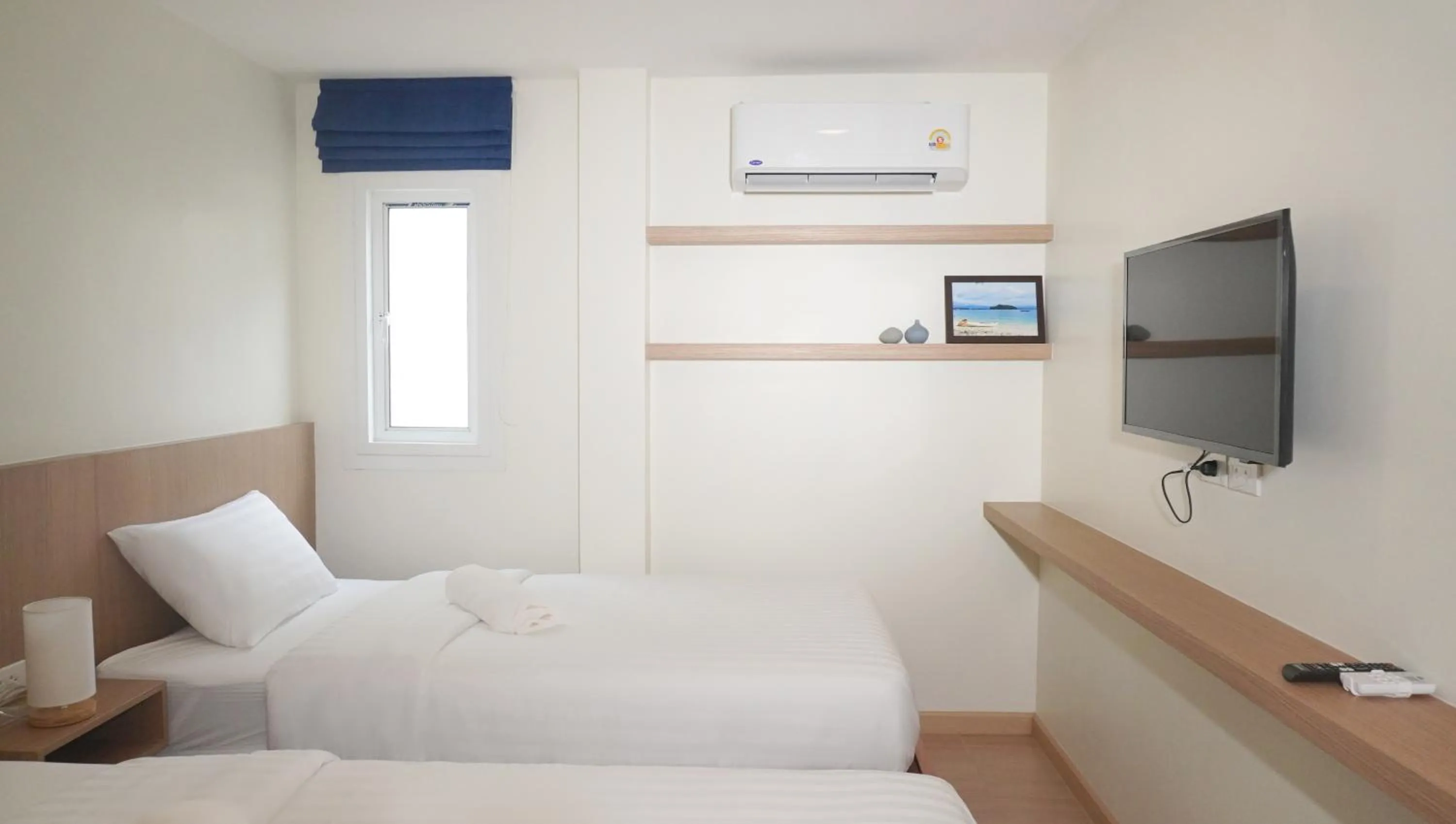 Standard Twin Room in Fishtail Hostel Phuket